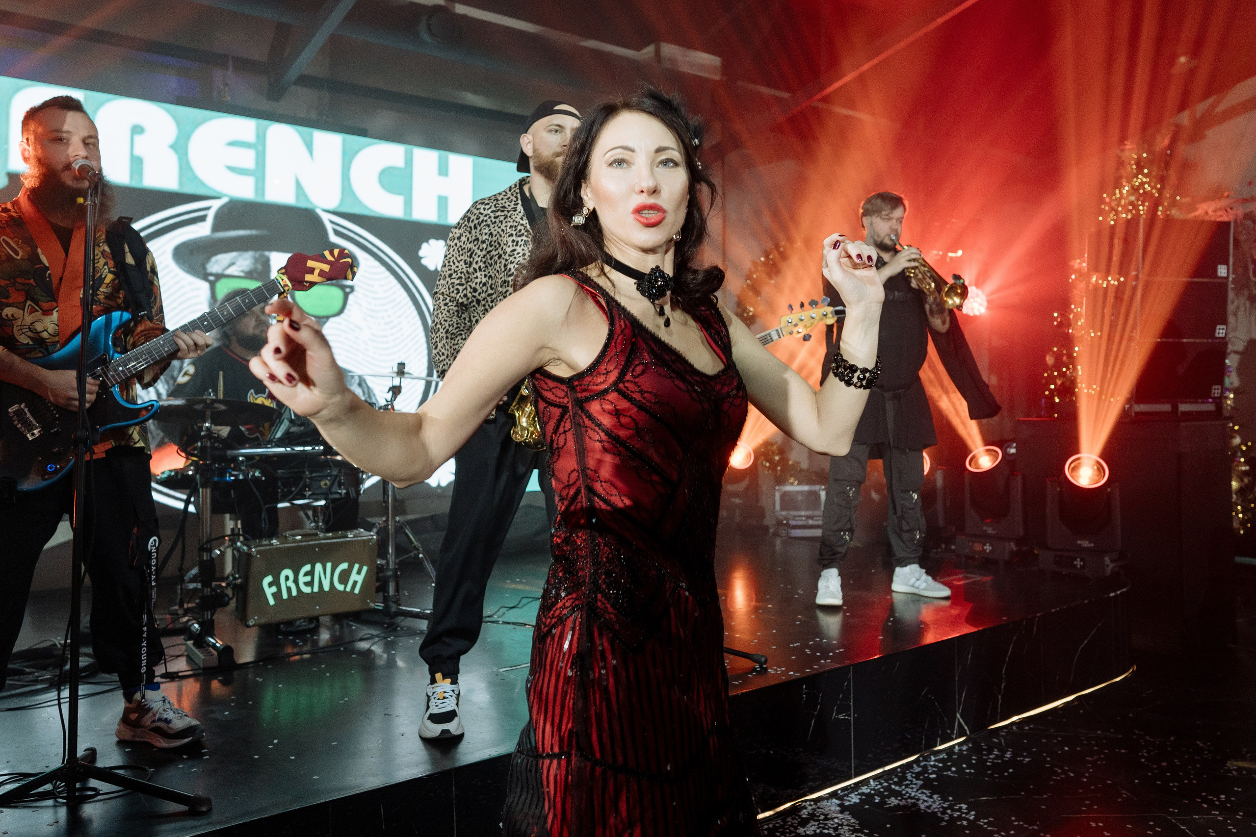 Альбион Тур