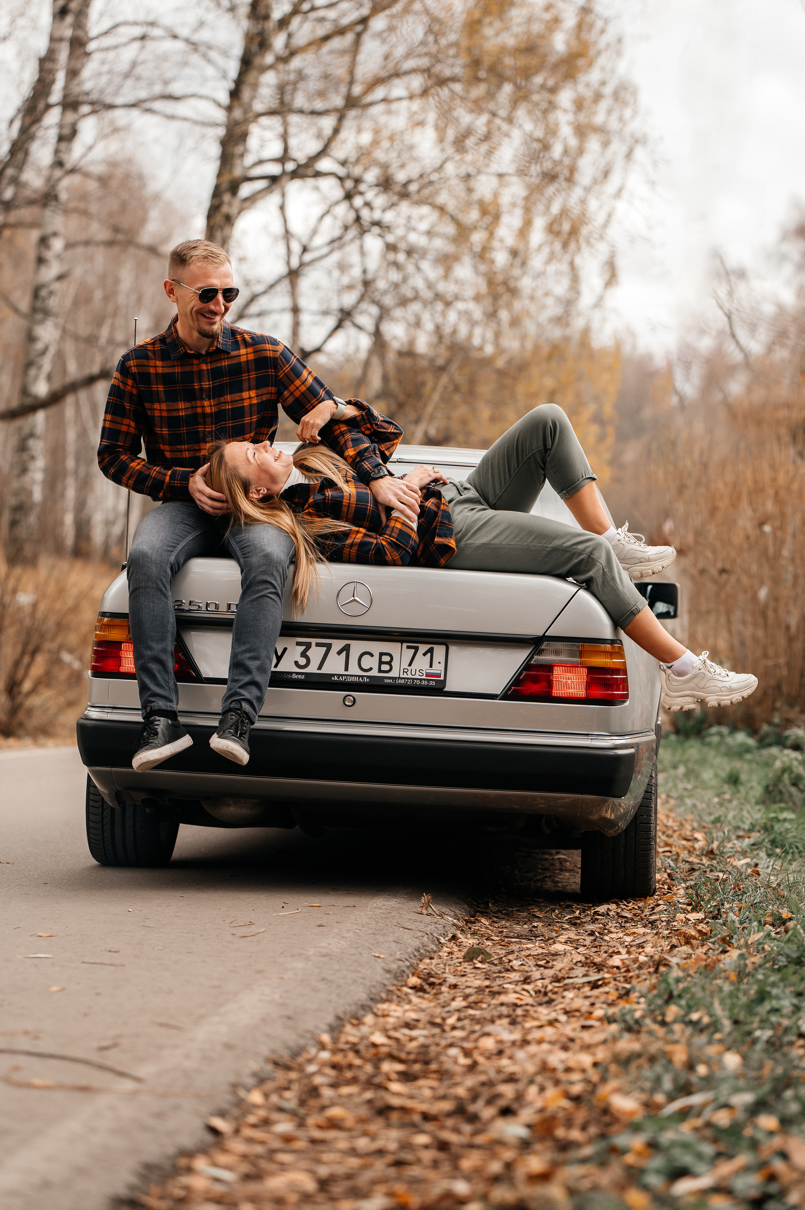 Осенняя прогулка и ретро авто. Семейный и детский фотограф в Туле