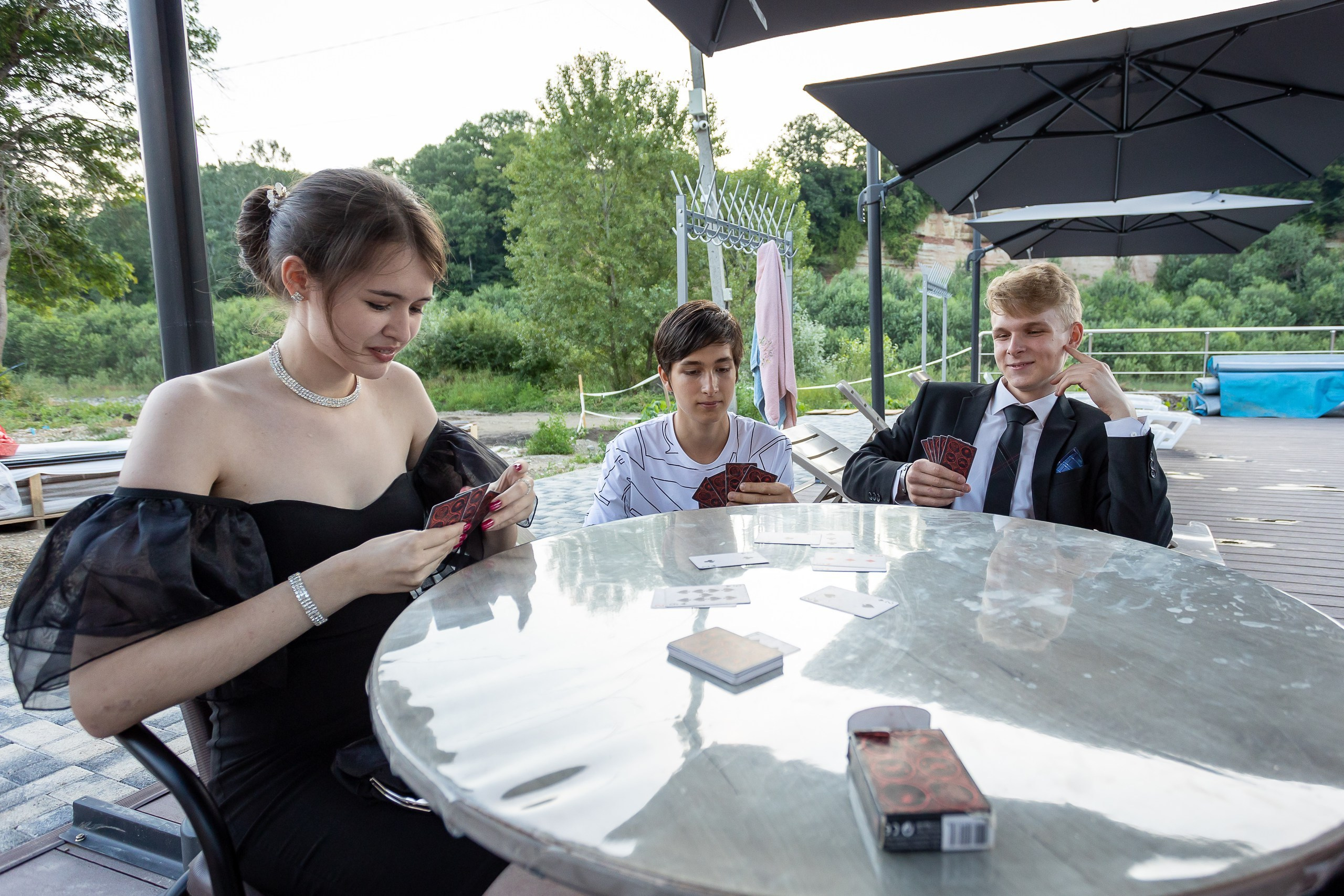 Вручение аттестата и выпускной вечер. Выпускные альбомы Майкоп, Краснодар Елена Золотарева