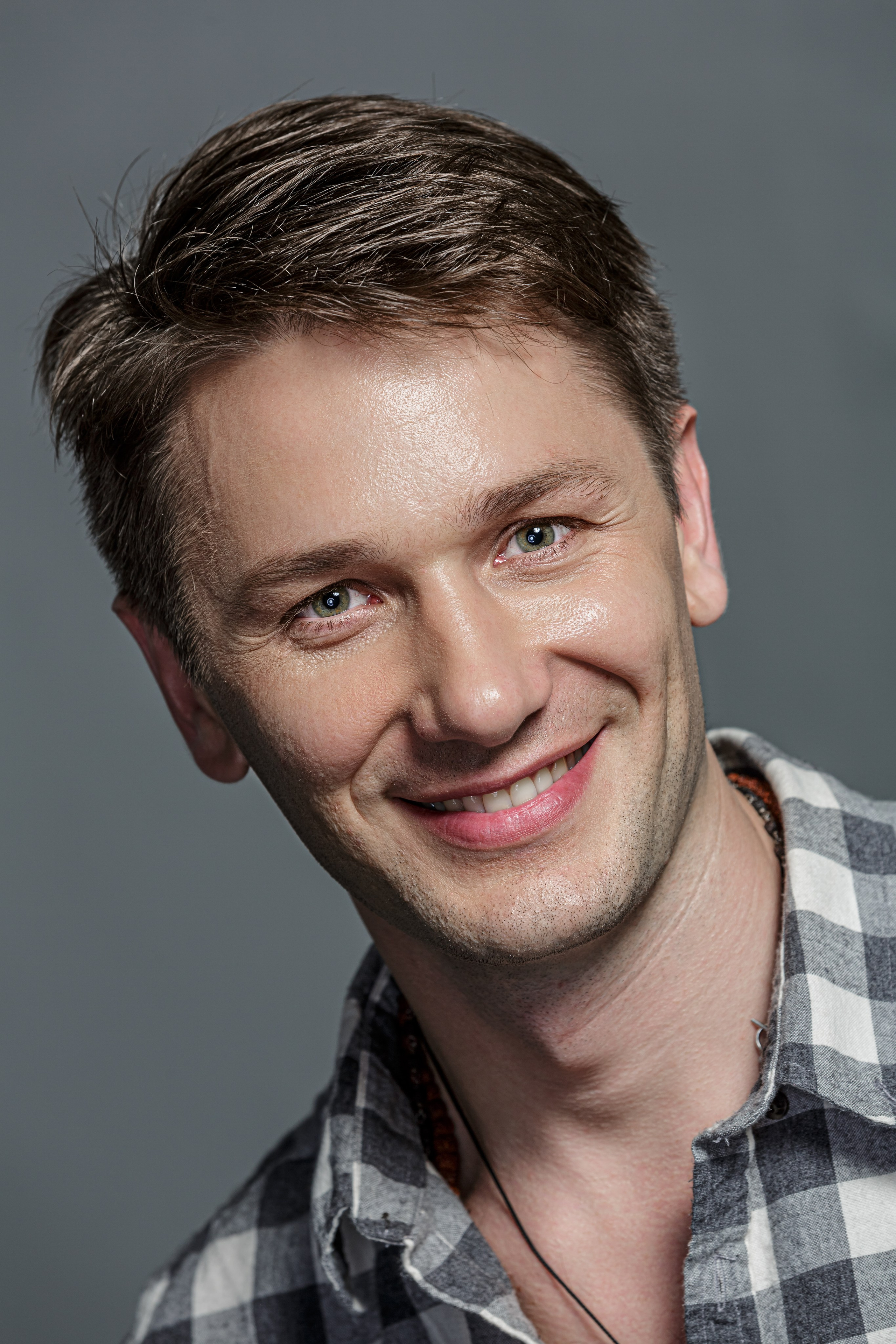 Мужской портрет. Контент фотограф для экспертов в соцсетях Алена Собора Москва