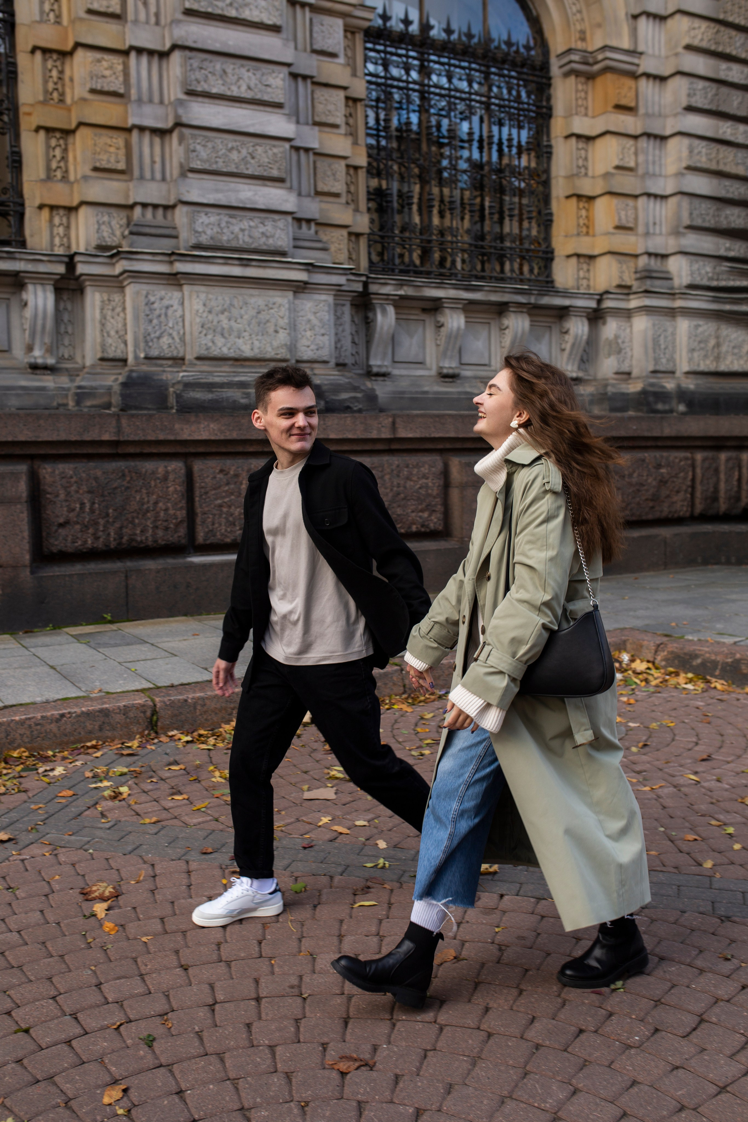 Александр и Анна. Главная