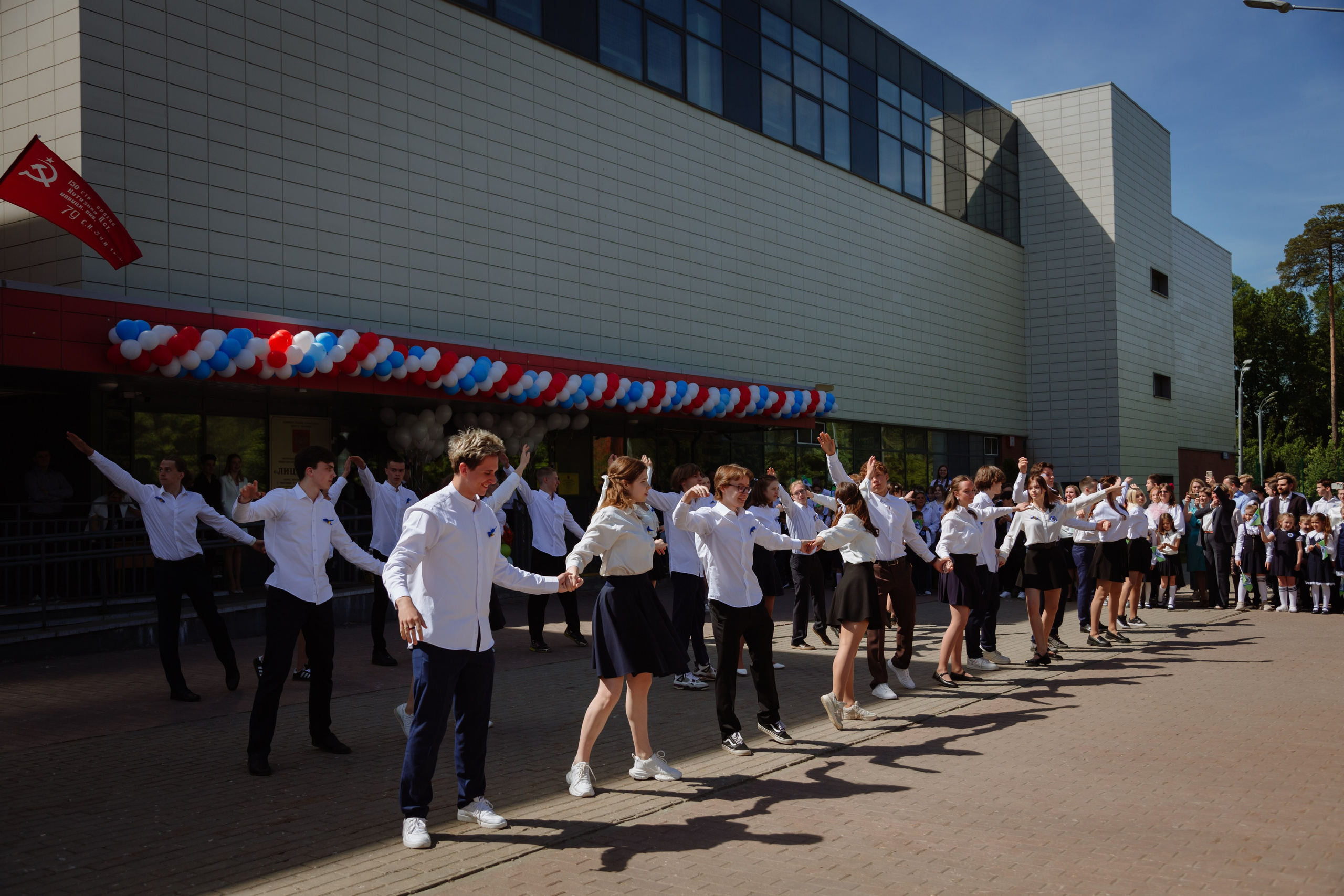 Последний звонок 2024 (2 часа фотосъемки). Профессиональный фотограф Надежда Антонова