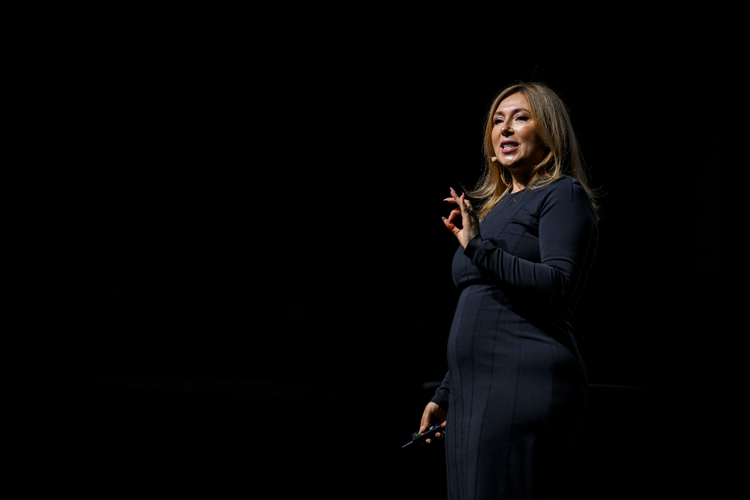 YOUTUBE ЖУРНАЛ ЖЕНЩИНЫ. Максим Комаров — Профессиональный фотограф