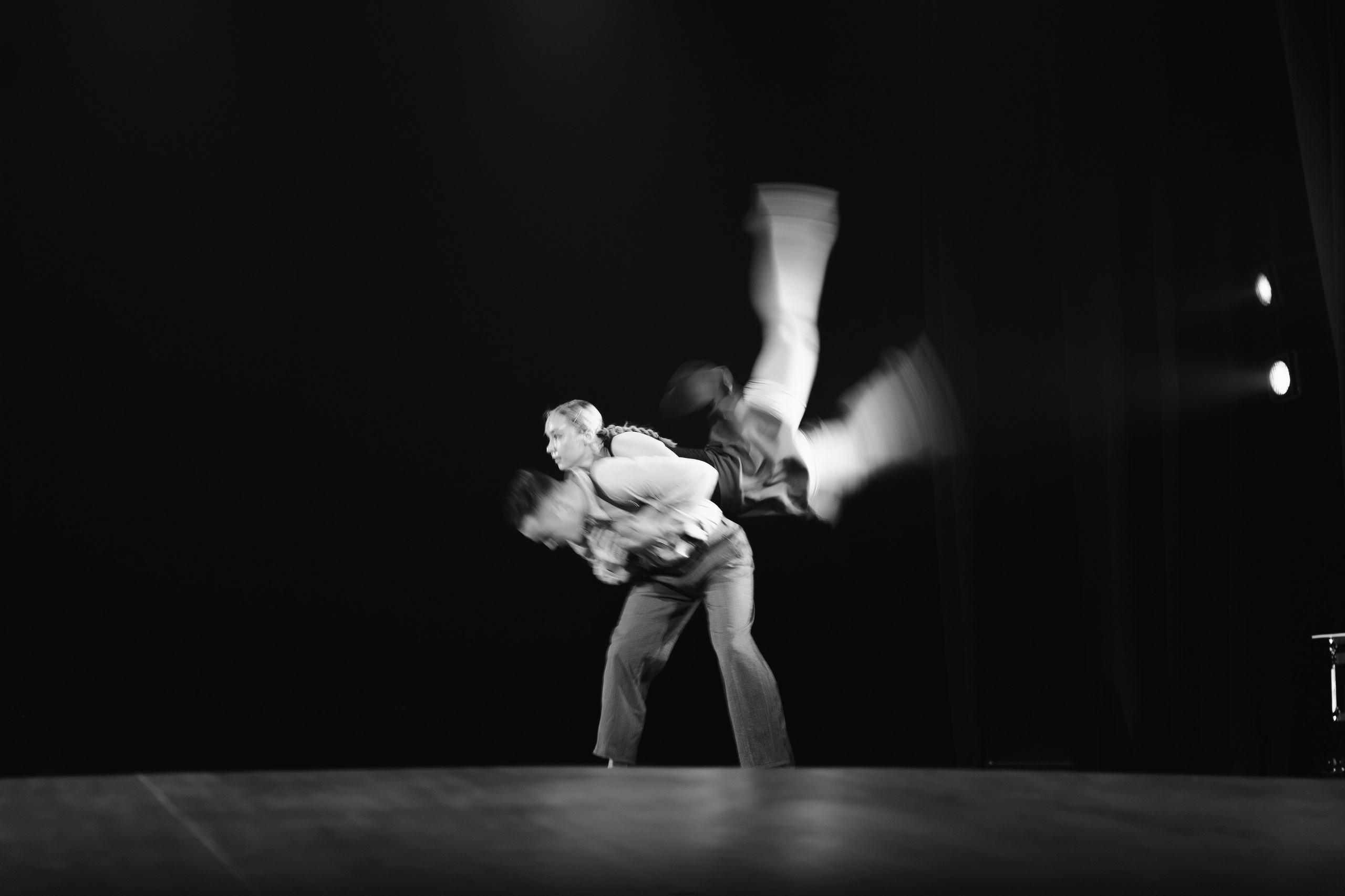 Спектакль «Песнь сирен». Главная