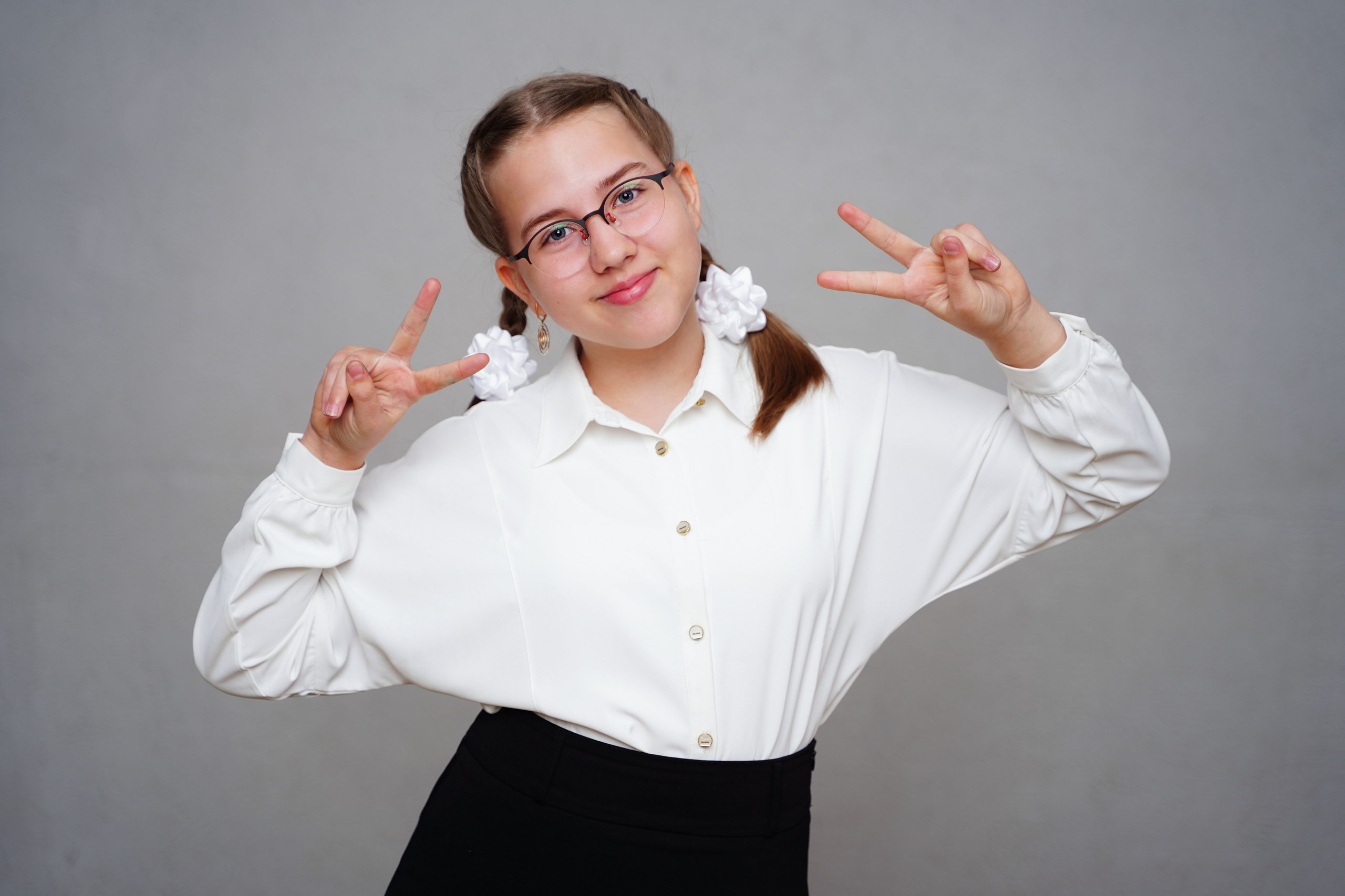 Портреты старшие классы. MEMENTO.Выпускные альбомы, школьные, юбилейные и другие книги. Ростов-на-Дону