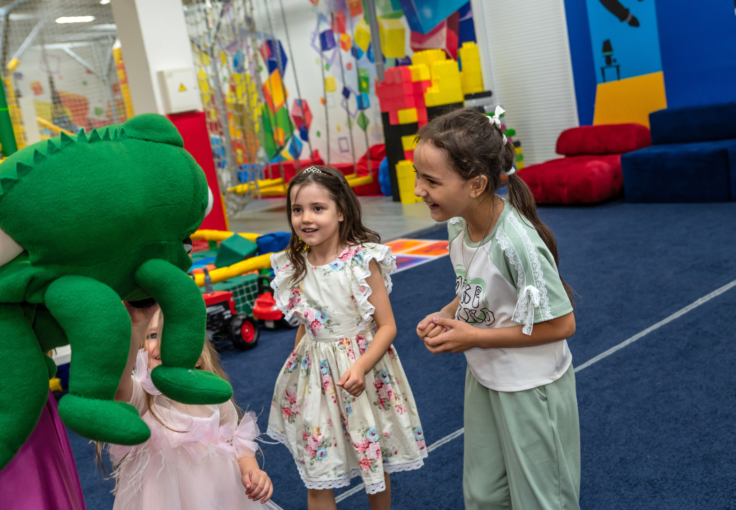 Игротека Ниндзя Кидс. Я Ольга Казанцева, фотографирую снимаю ваши киноистории и печатаю фото и цифровые портреты на холсте