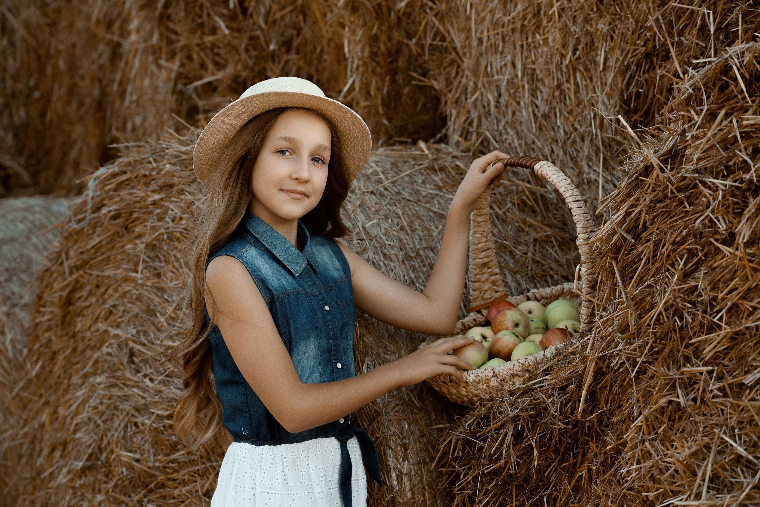 Юность. Римма Гусакова. Выпускные фотокниги. Детские и семейные фотосессии