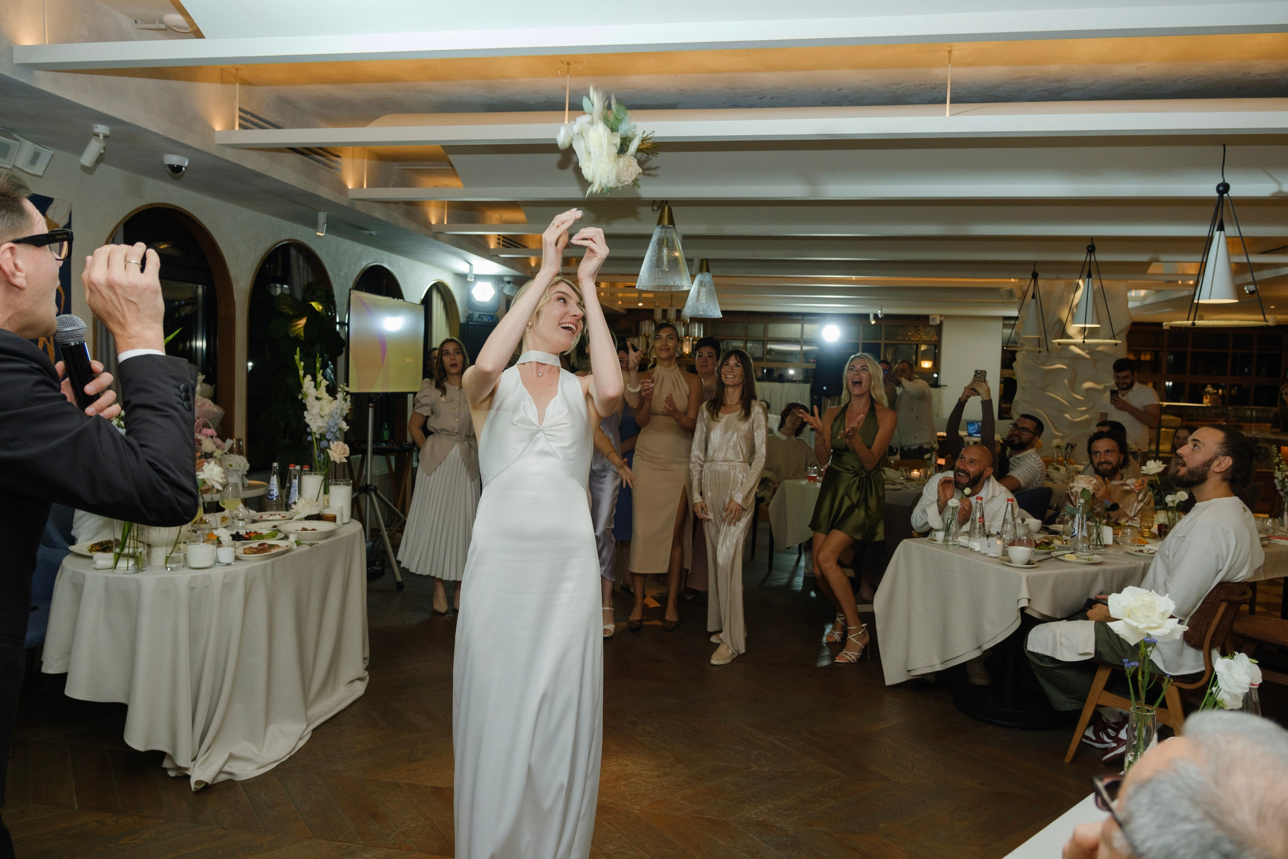 Alexander Alina. Wedding photographer