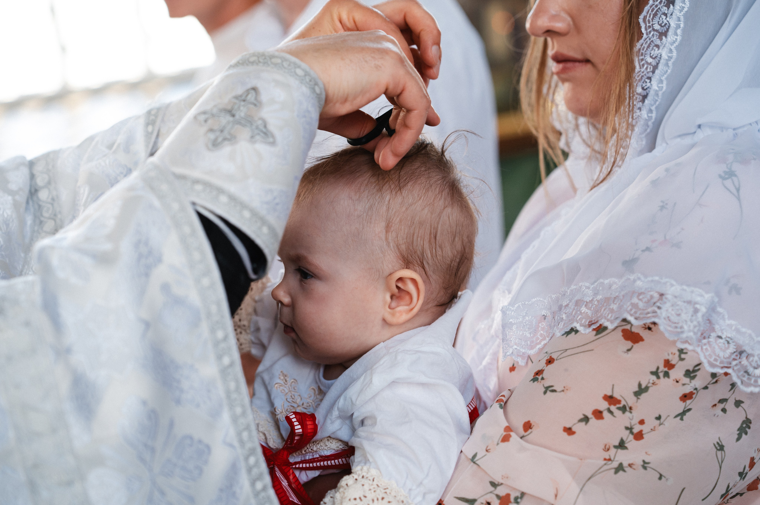 Таинство Крещения Дарьи (Храм Преполовения Пятидесятницы). Фотограф Ярута Оксана / Ростов-на-Дону