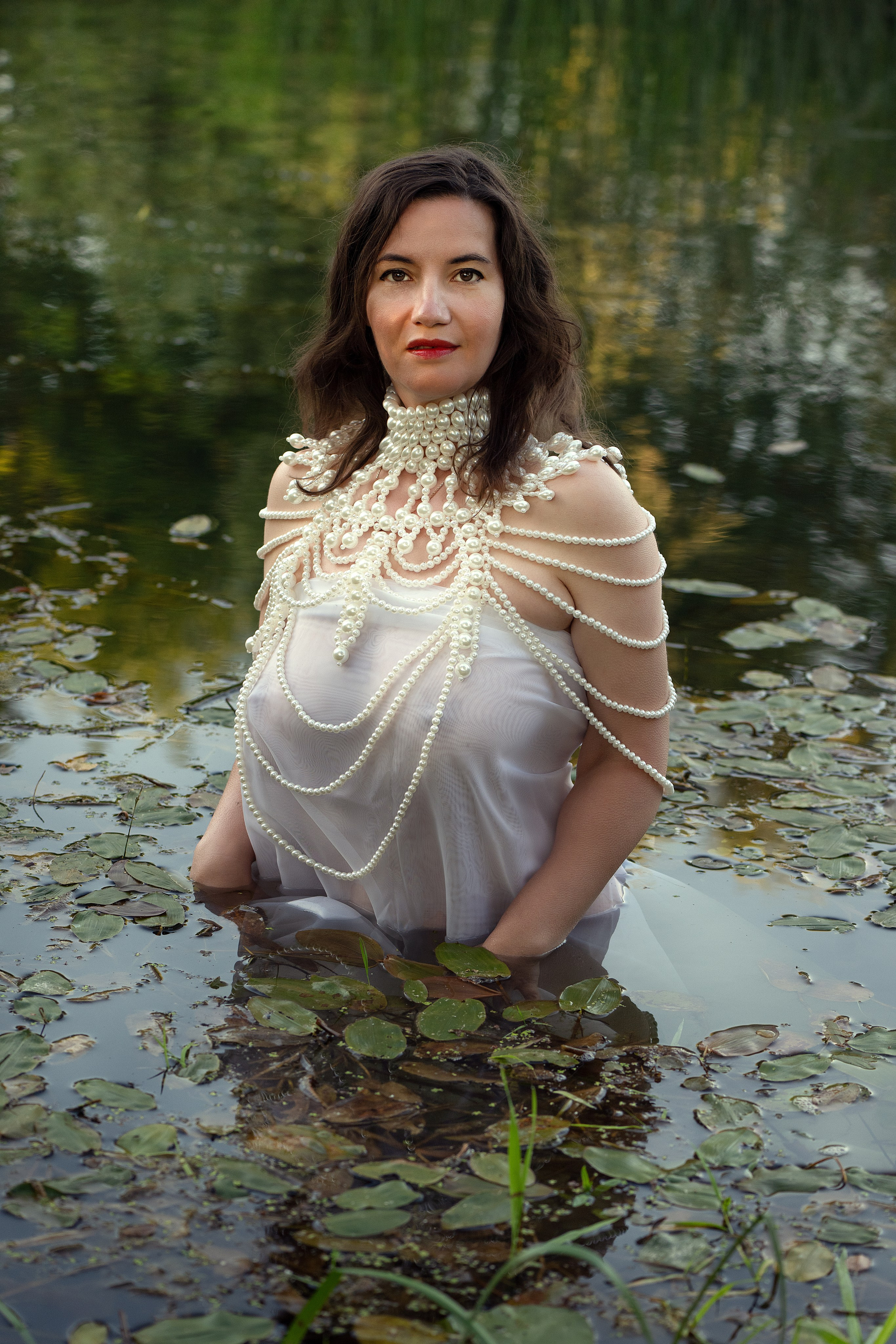 Платье, бусы и вода...... Главная