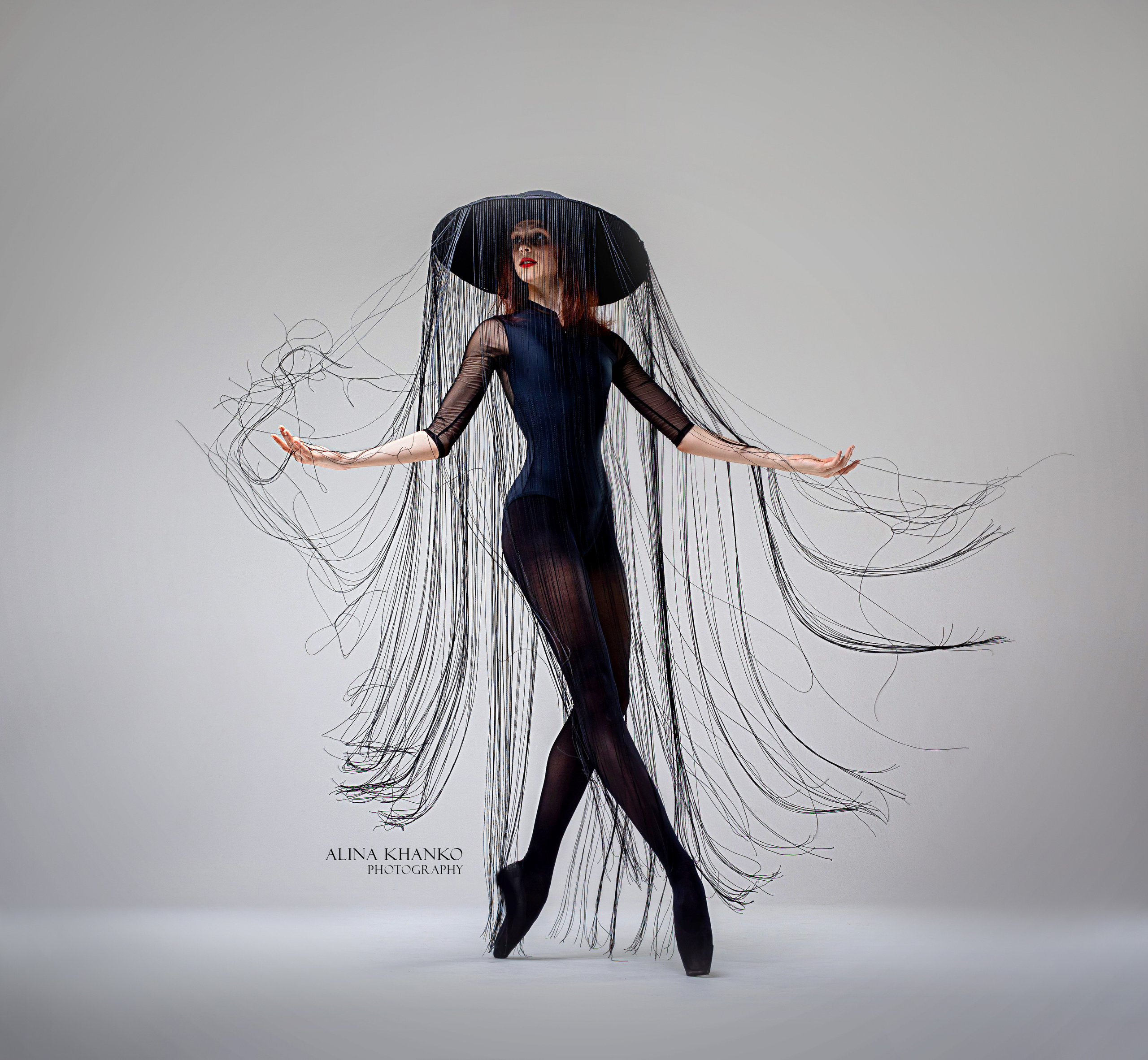 Черная шляпа накрокат для фотосессии. Балетный фотограф Алина Ханько — Душа Балета
