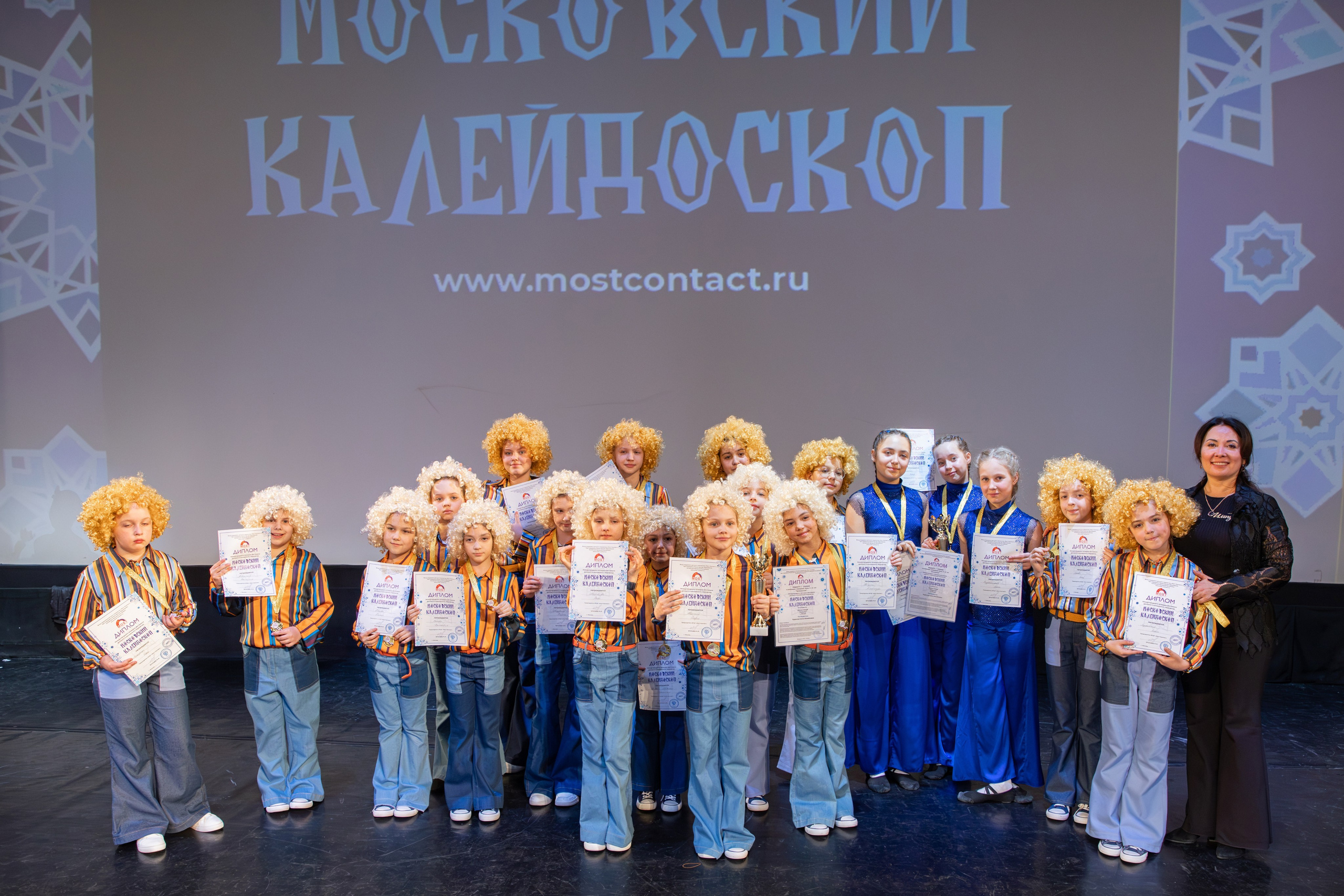 Съемка школьных репортажей в Москве. Семейный и женский фотограф в Москве Надежда Воробьева