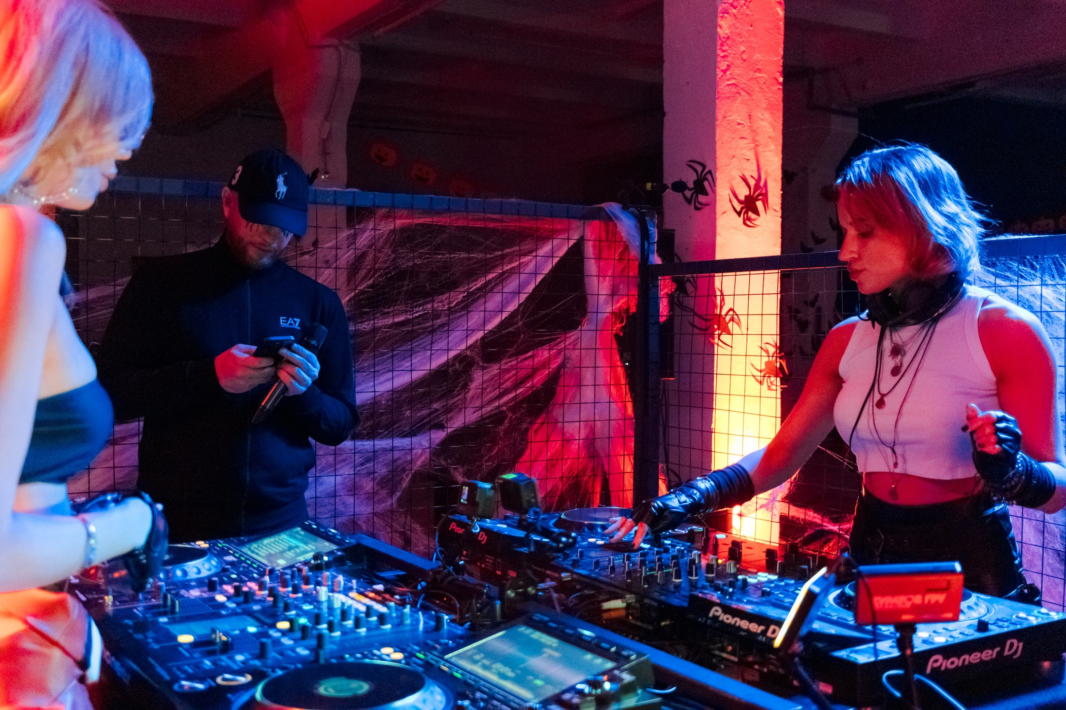 Ночные заведения. Фотограф в Санкт-Петербурге — Петрович Милан