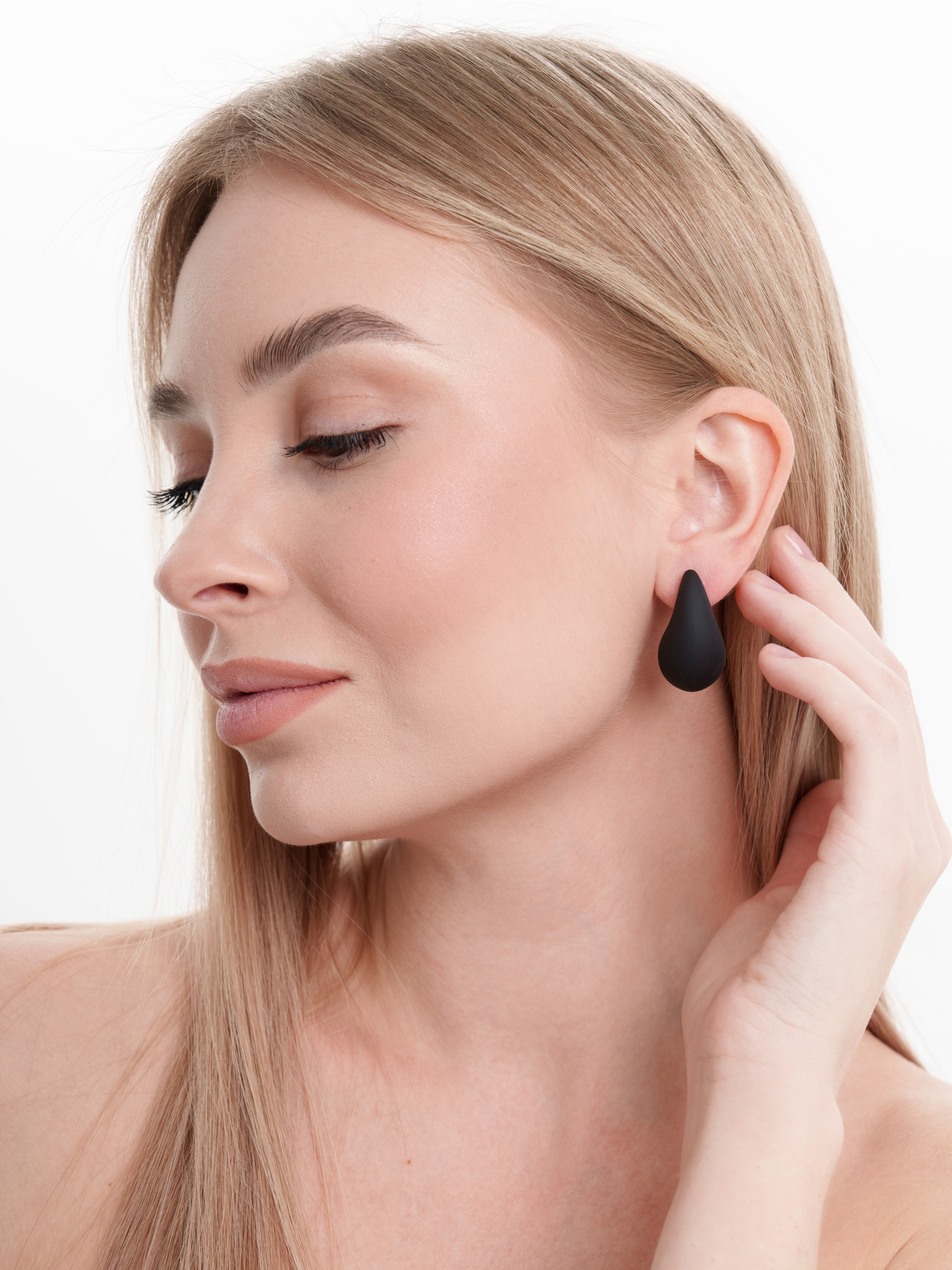 Съемка сережек для WB и OZON. Портретный и Контент фотограф Григорий Семенов (Grifon) в Ижевске