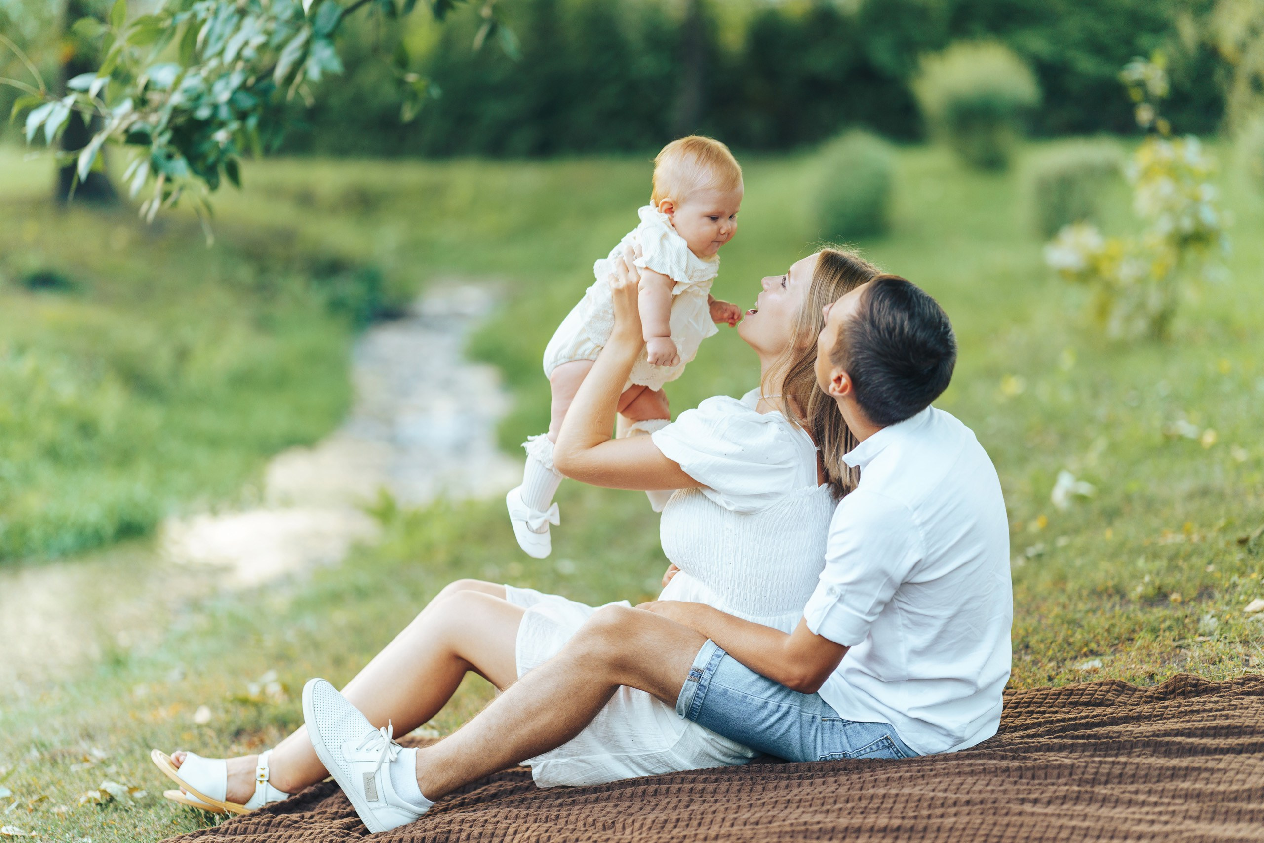 Семейная фотосессия в городском парке