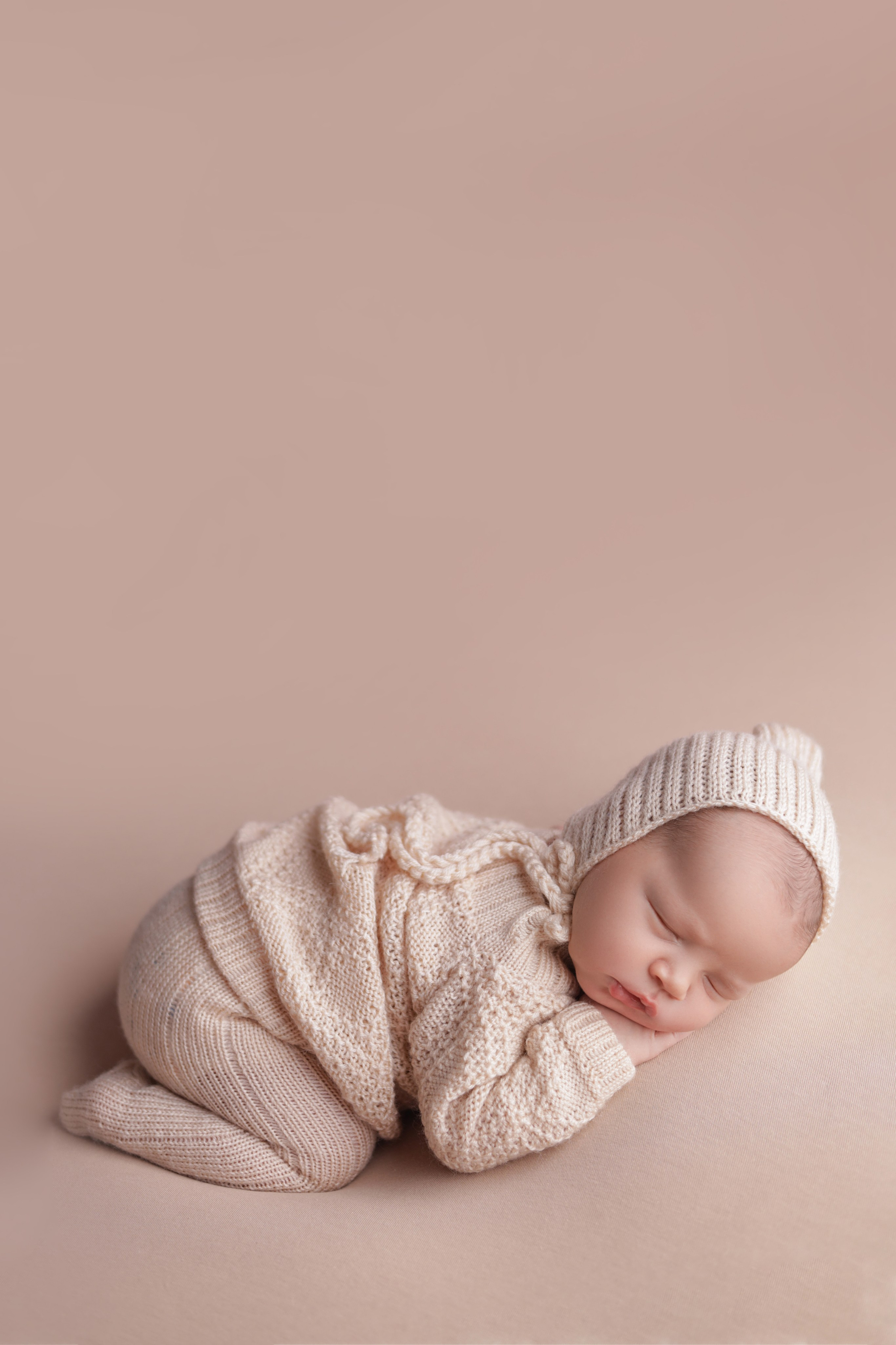 Артем. Евгения Горбунова фотограф новорожденных в Новом Уренгое