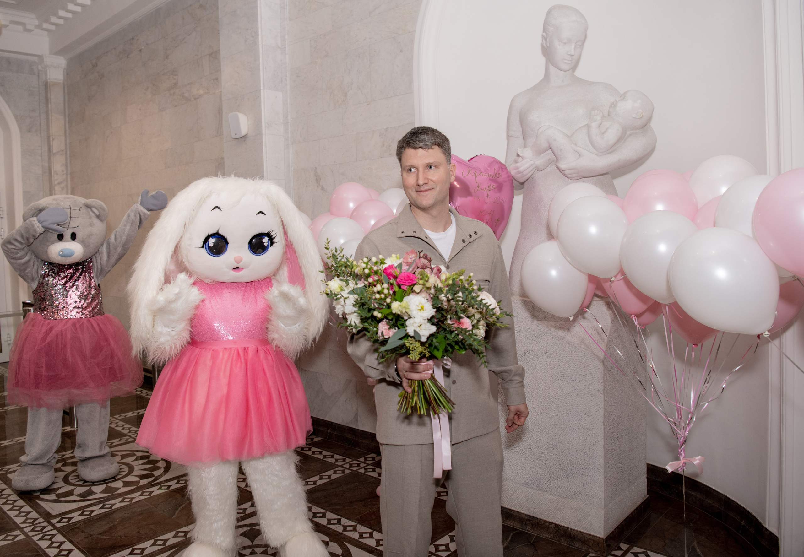 Выписка Киры. Снегиревка. Фотограф на выписку из роддома в Москве и МО