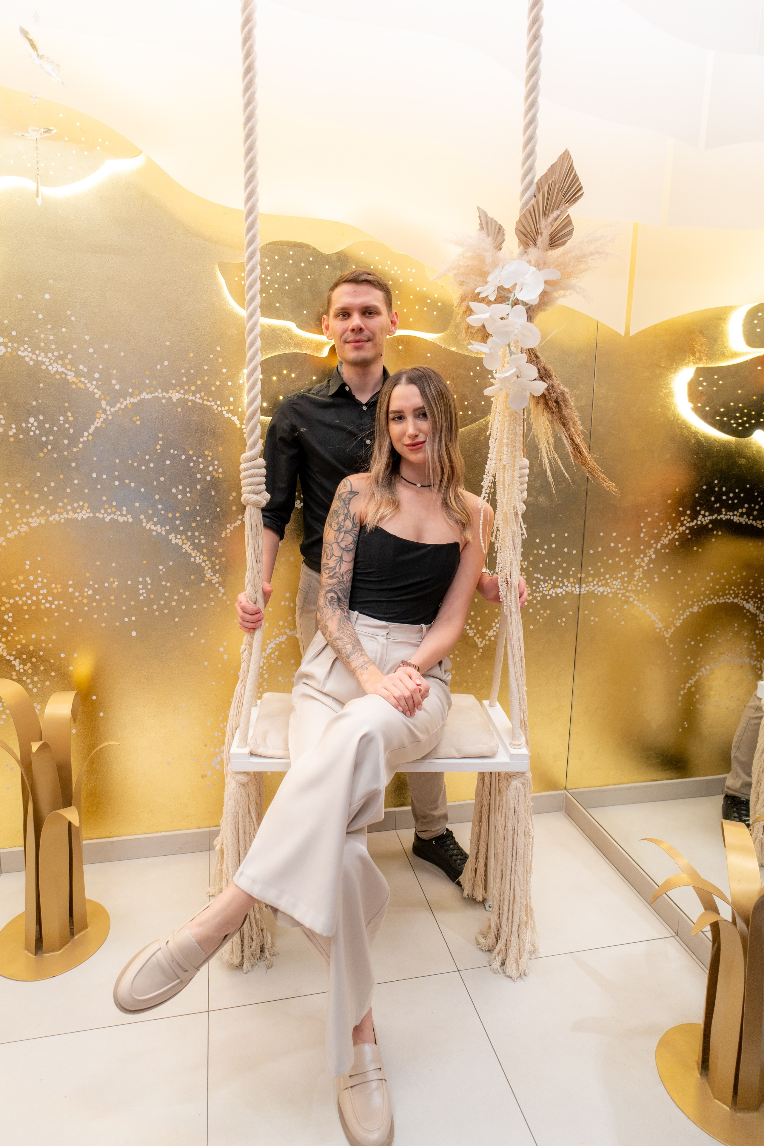 Сборы в отеле Индиго, съемка в Академии художеств, роспись во дворце бракосочетания№ 2 и банкет Нева Холл. Свадебный фотограф Александр Невский в Санкт-Петербурге