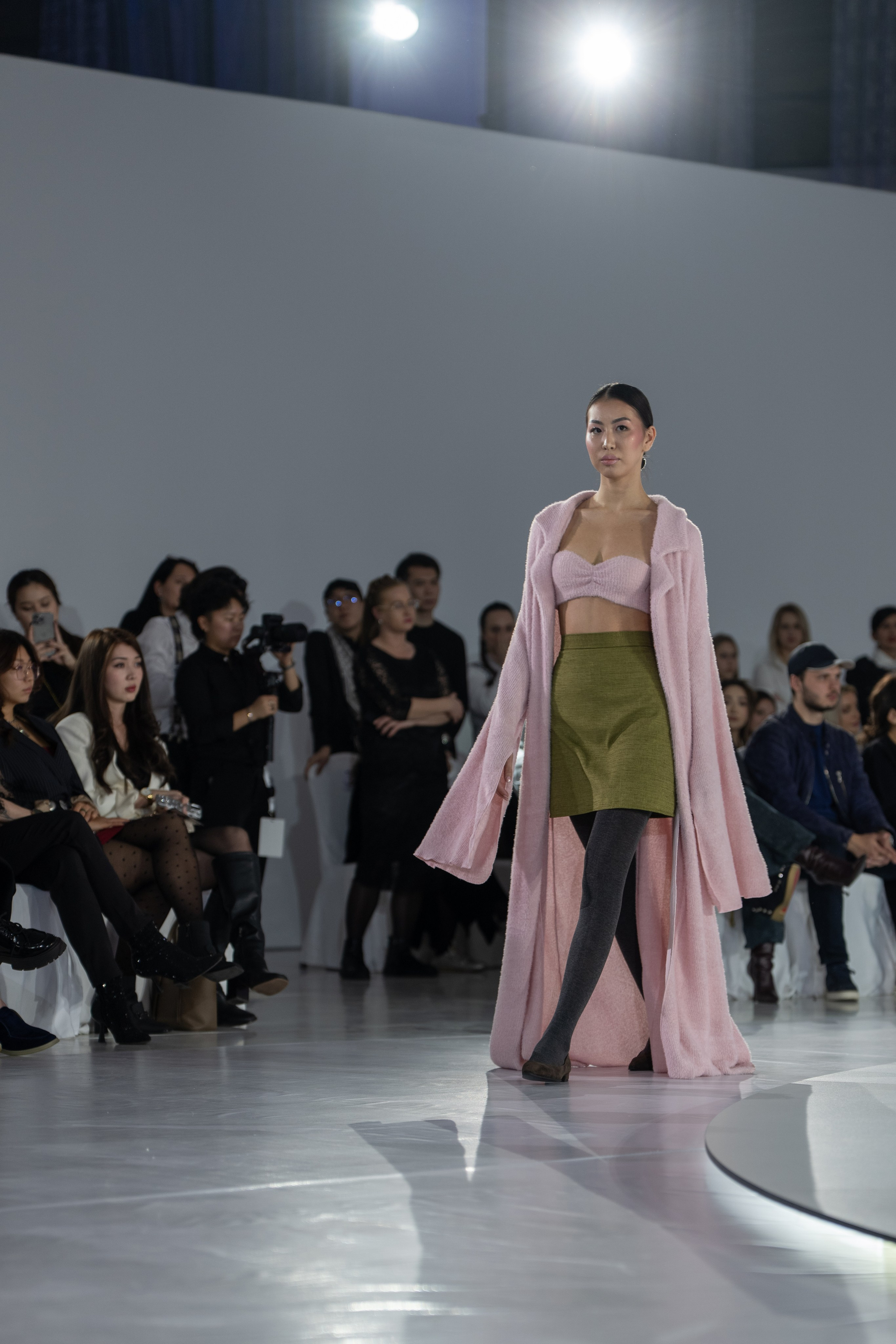 Brand Studio4353. Сайт Алматинского НЮ АРТ, будуар и фэшн фотографа Дениса Карпенко