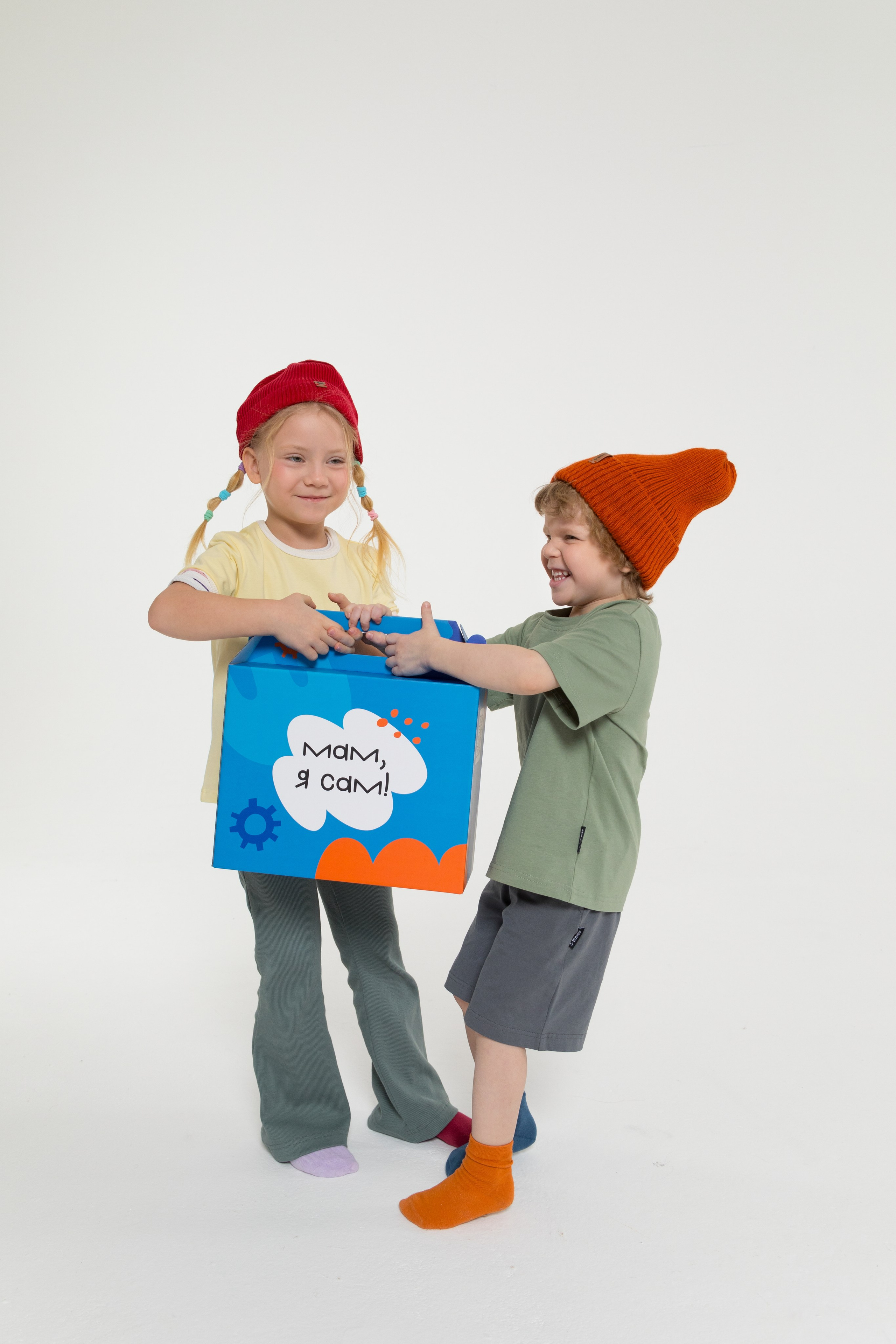 Имиджевая и каталожная съёмка для бренда детских пазлов. Детский и контент фотограф Надя Волкова Санкт-Петербург