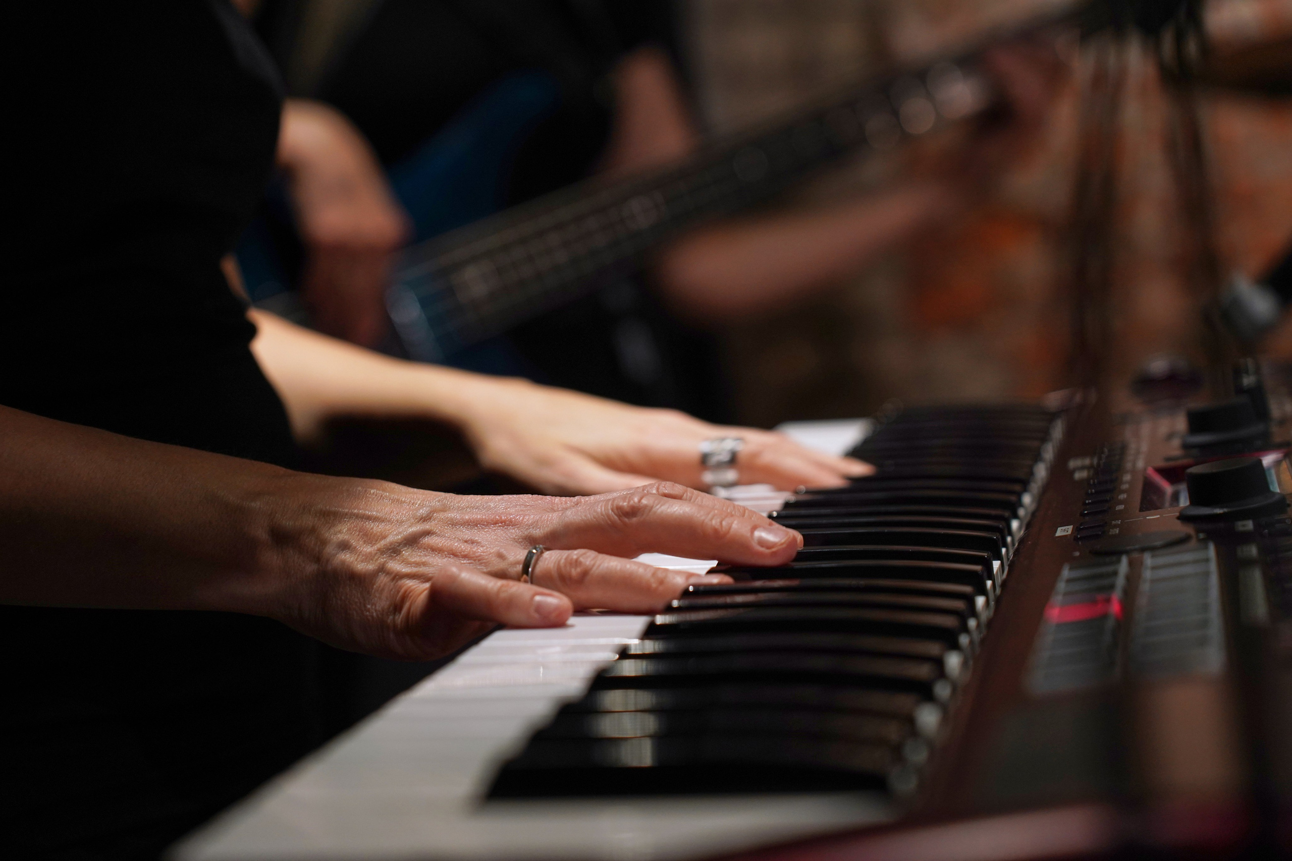 Концерт кавер группы. Фотограф