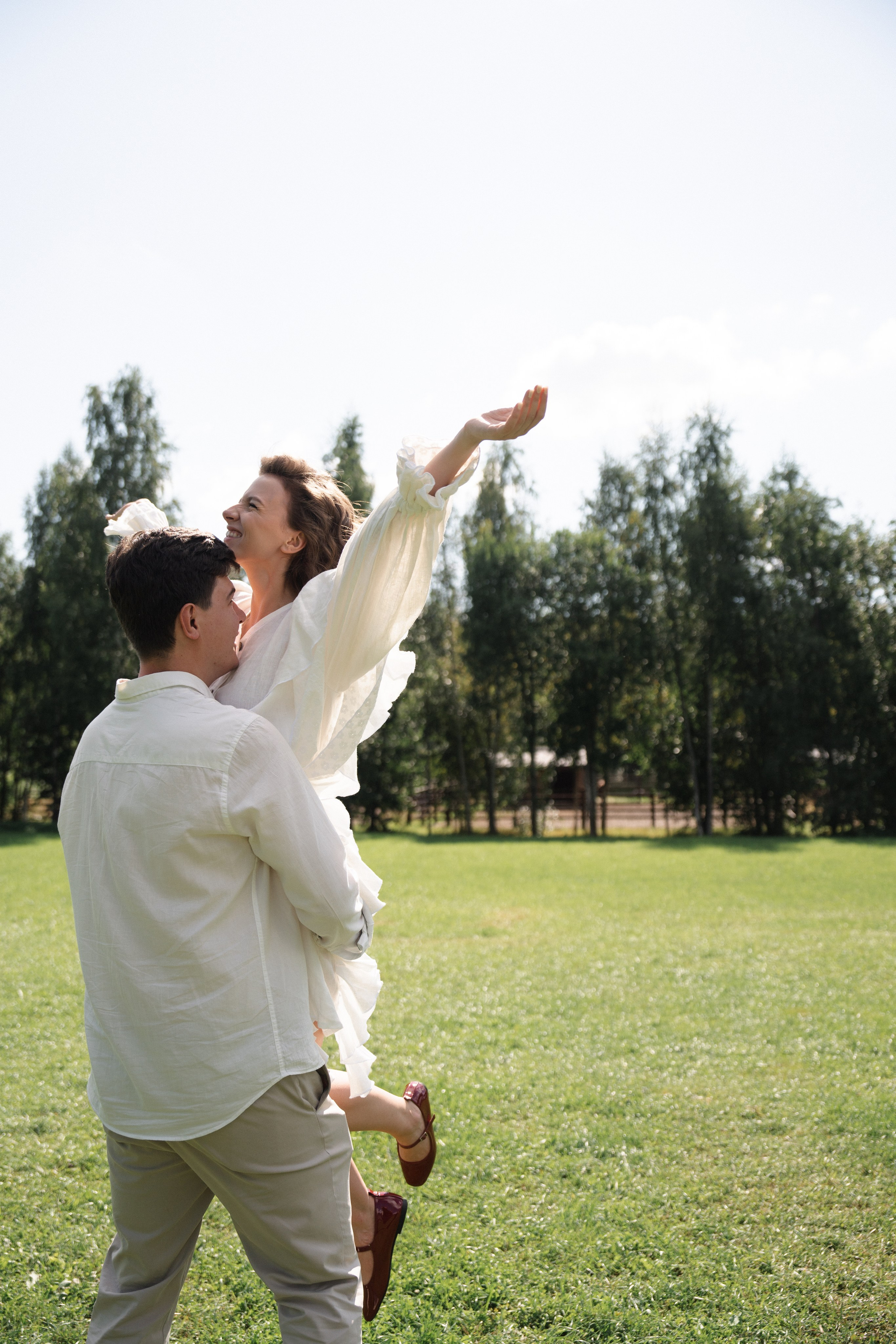 Арина & Иван. Камерная свадьба на природе в стиле в расслабленном стиле. Свадебный фотограф организатор в Санкт-Петербурге Ассоль Опарина