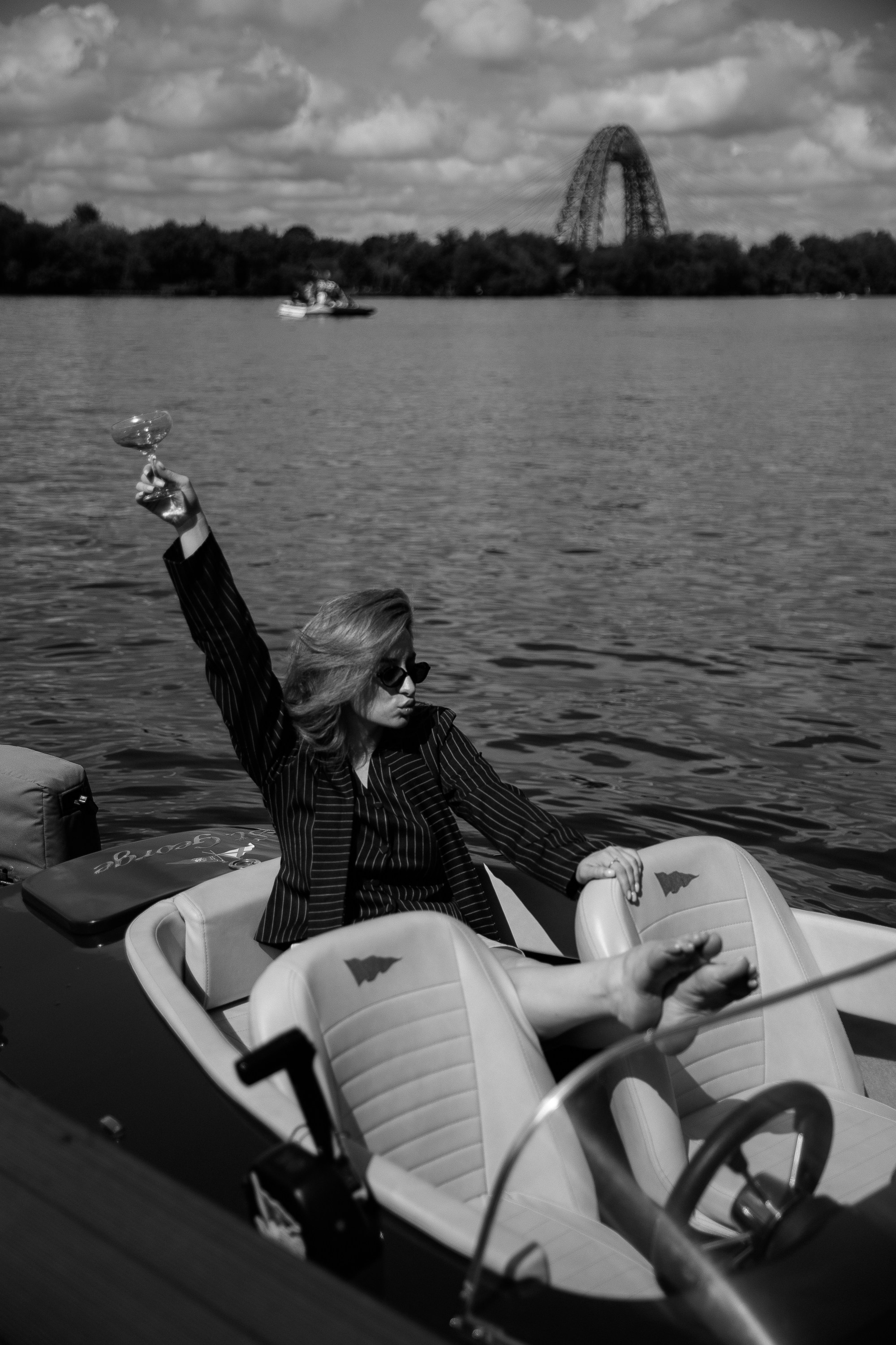 Девичник на ретро катерах. Фотограф Москва, Балашиха, МО. Свадьбы, репортажи, контент, портреты