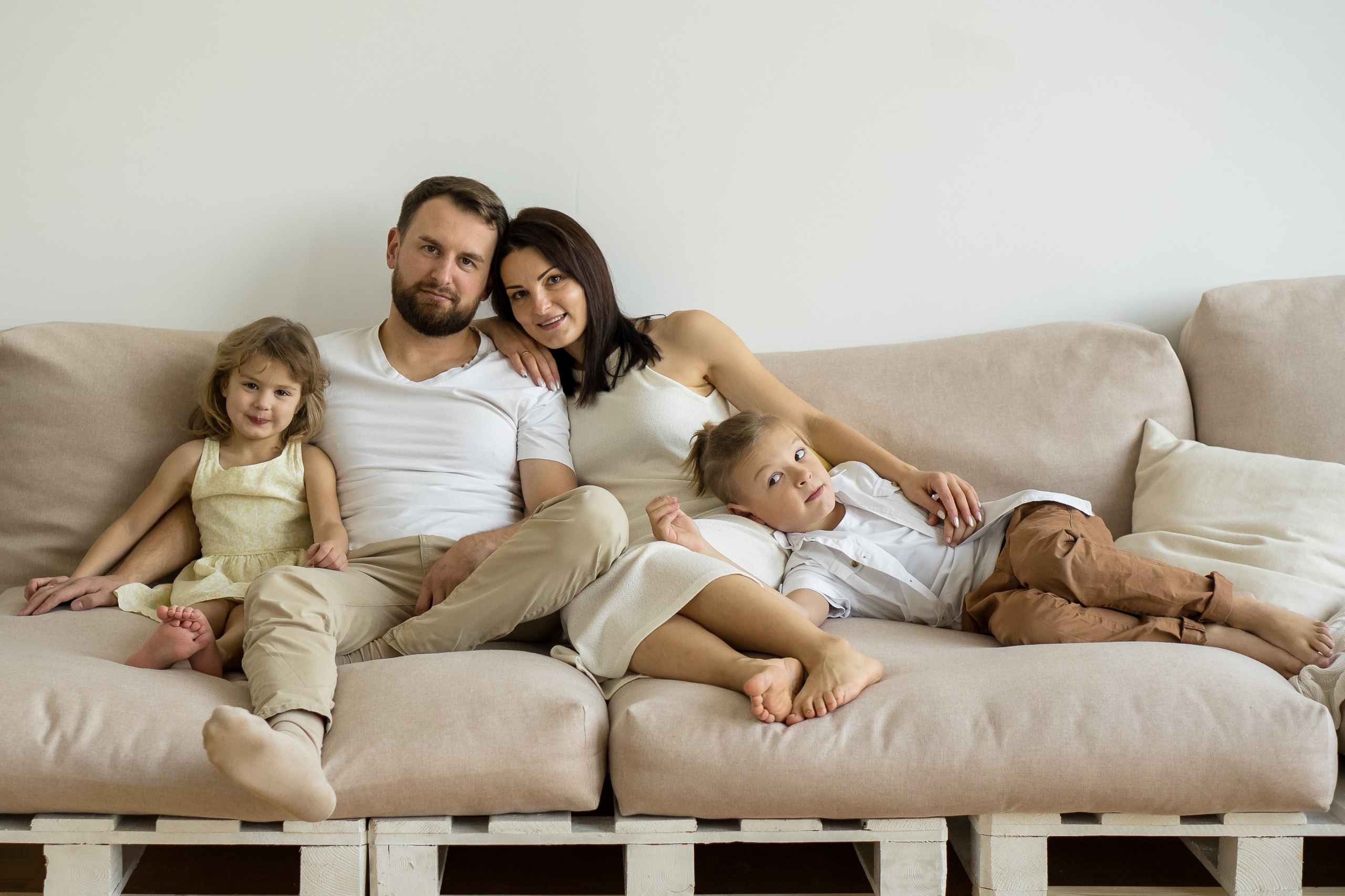 Семейная фотосессия семьи К. в фотостудии. Фотограф Ольга Игорева