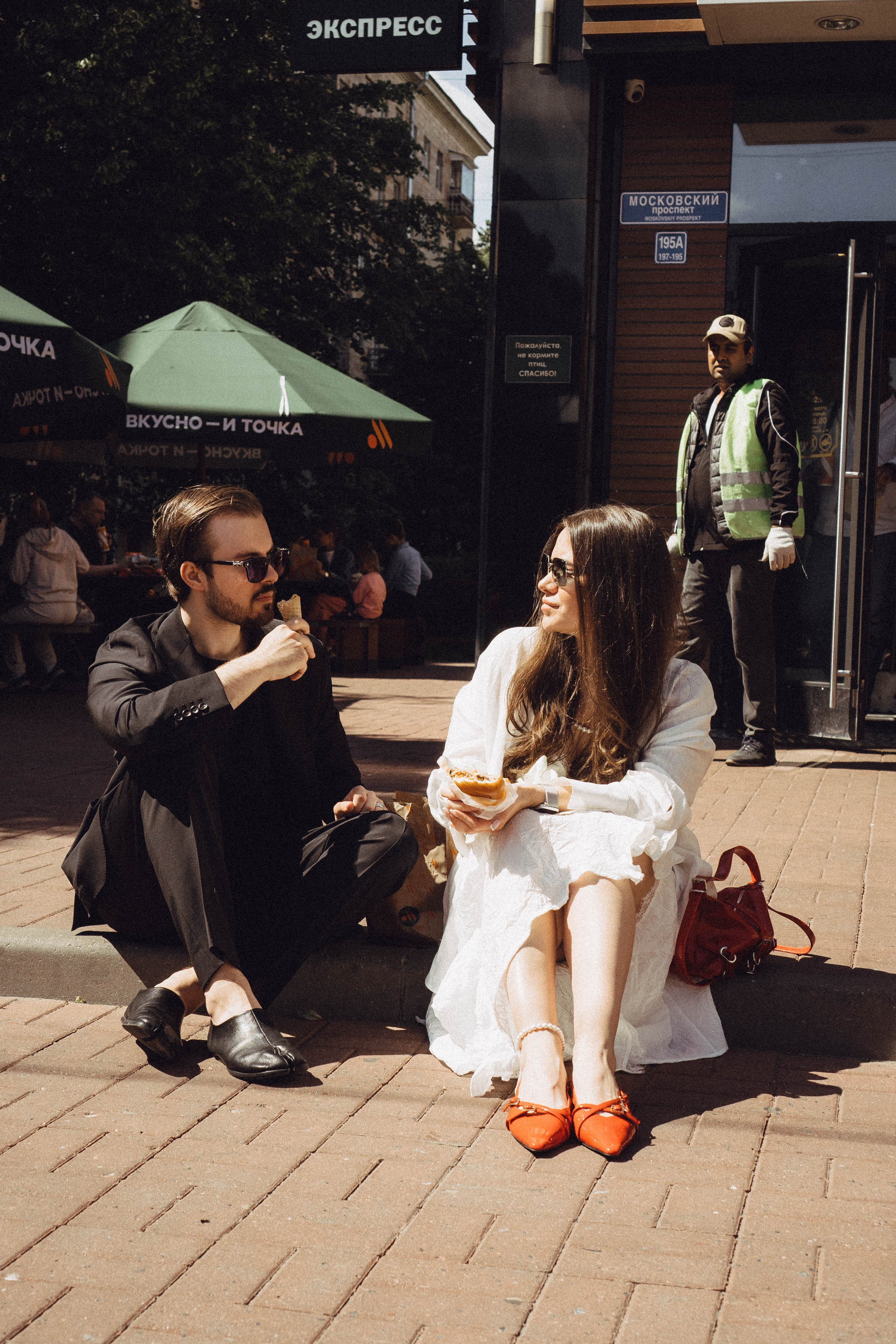 СВАДЕБНАЯ СЬЕМКА В ПАРКЕ ПОБЕДЫ И ПРОГУЛКА ПО МОСКОВСКОМУ ПРОСПЕКТУ. Профессиональный фотограф, Санкт-Петербург — Виктория Богомолова