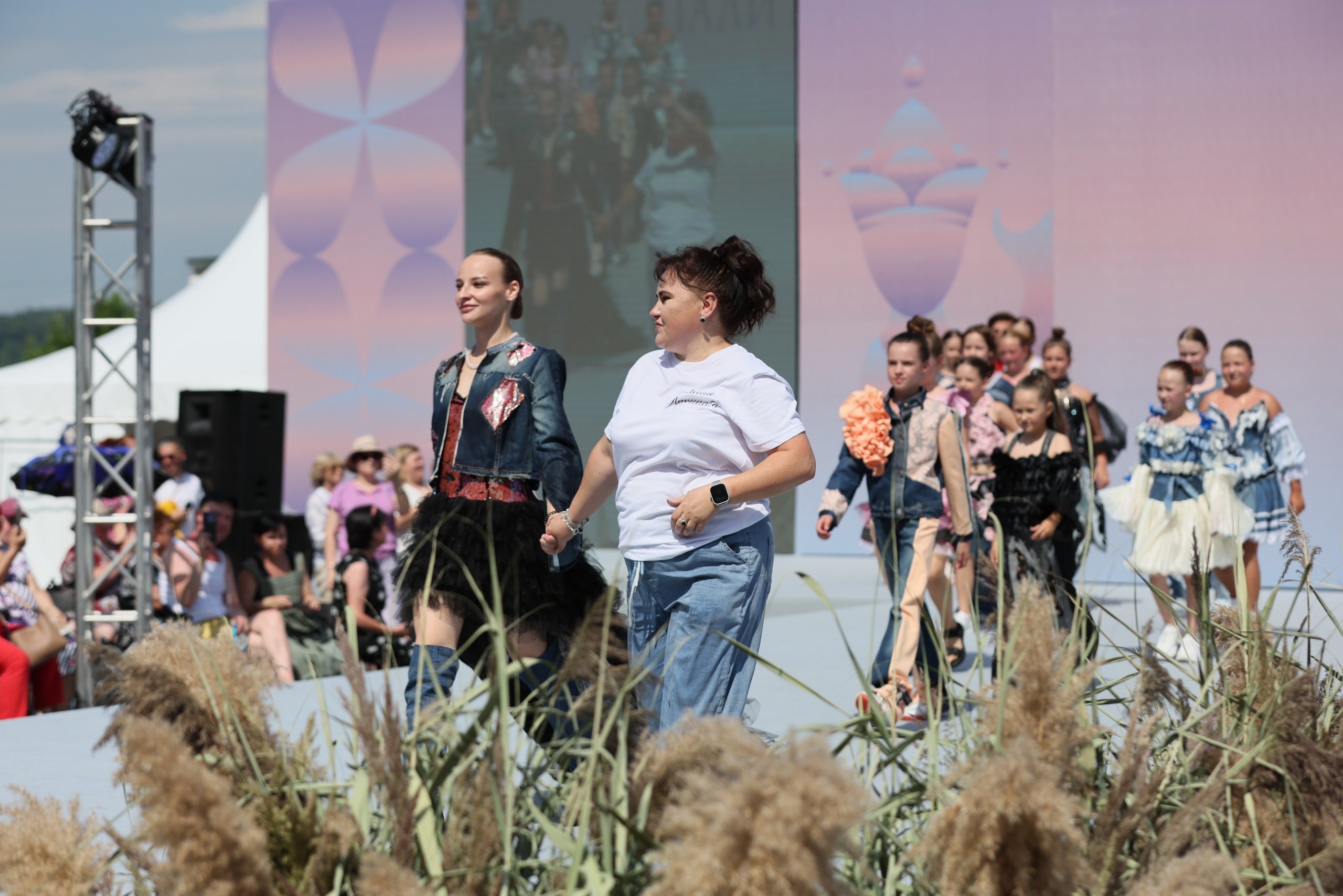 Льняная Палитра 2025 (Плес). Портретный фотограф в Москве Павел Горчаков