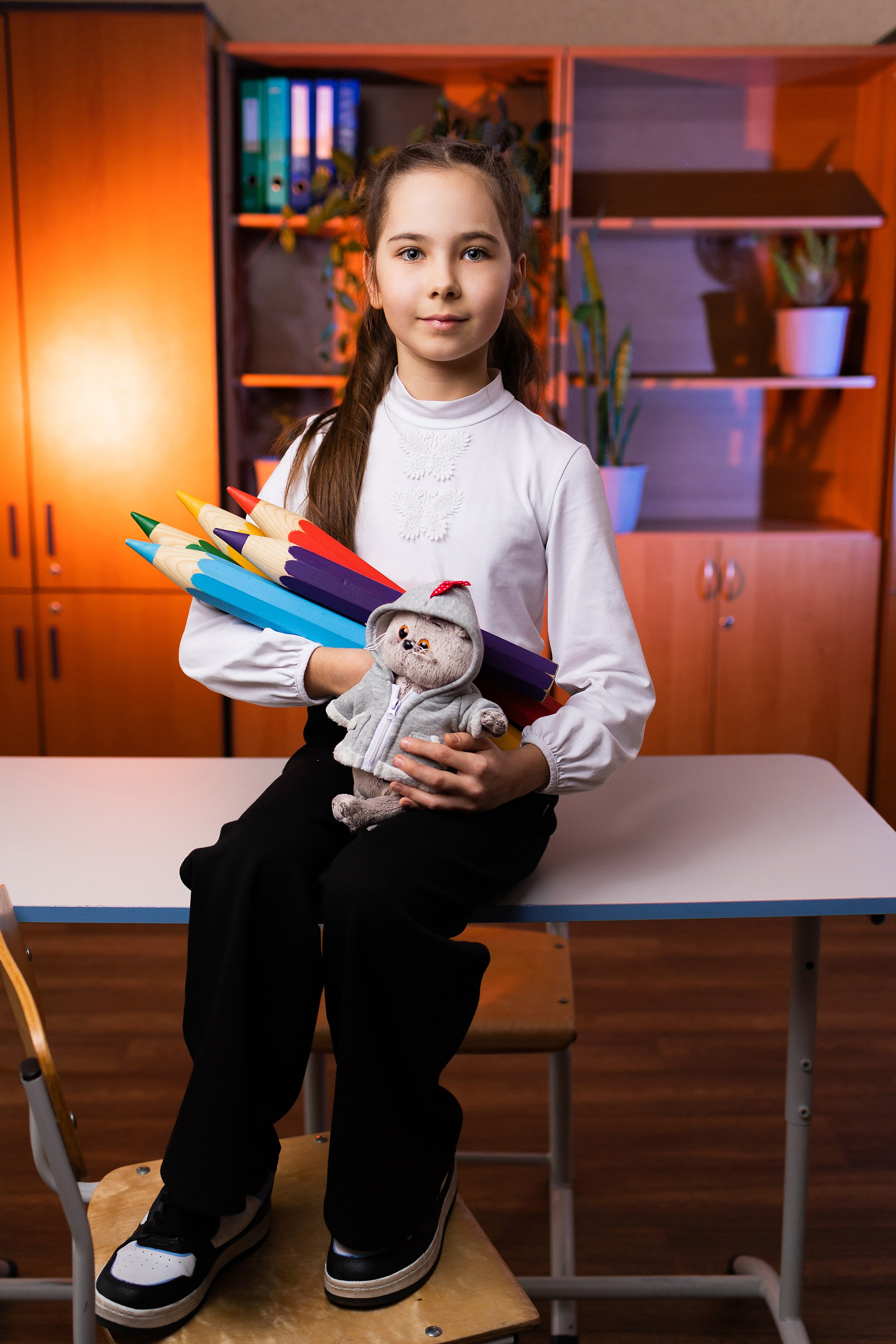 Выпускники начальной школы. LiveBook39 — студия выпускных альбомов Светланы Микишаниной в Калининграде