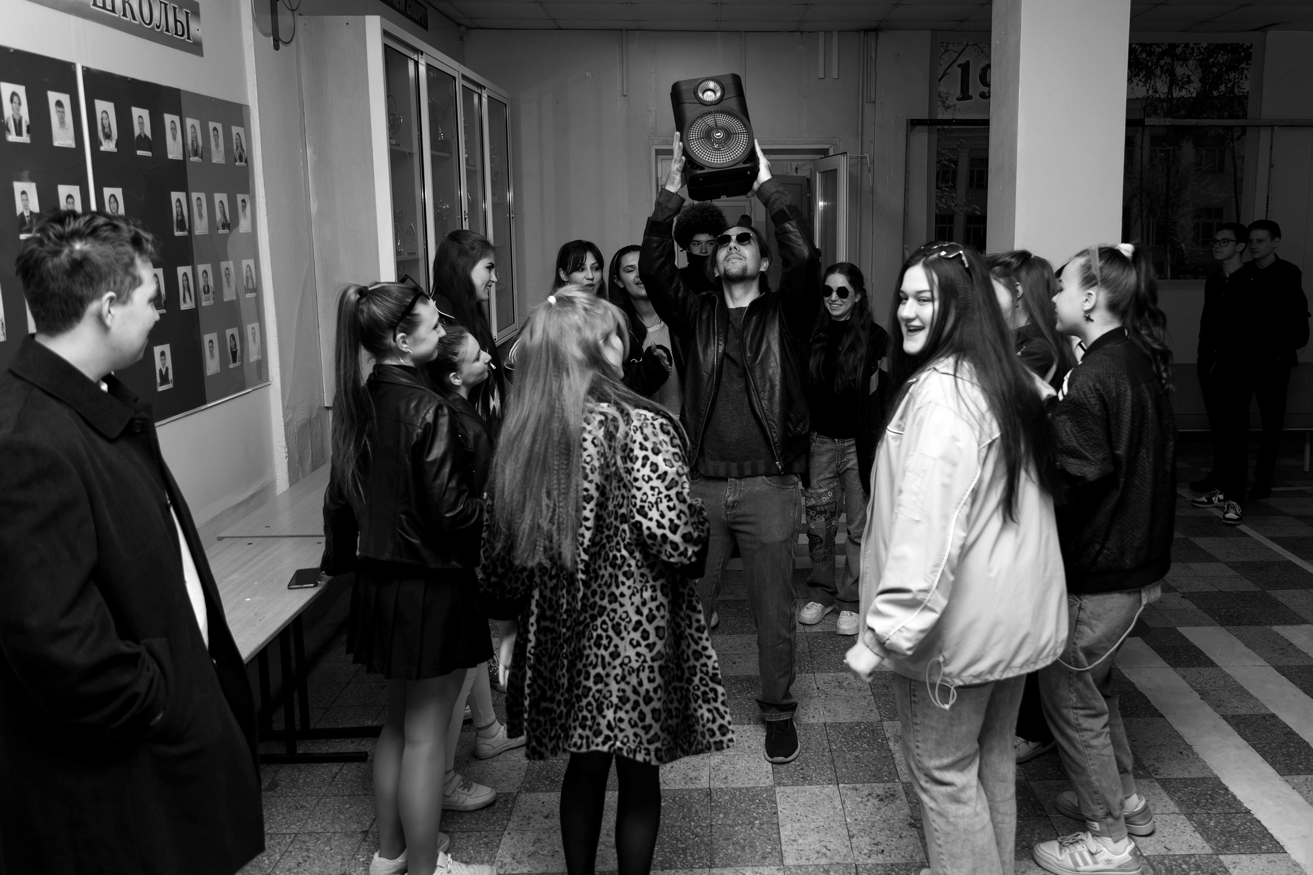 11 класс день не послушания в школе. Фотограф Любовь Корниенко, Примоский край