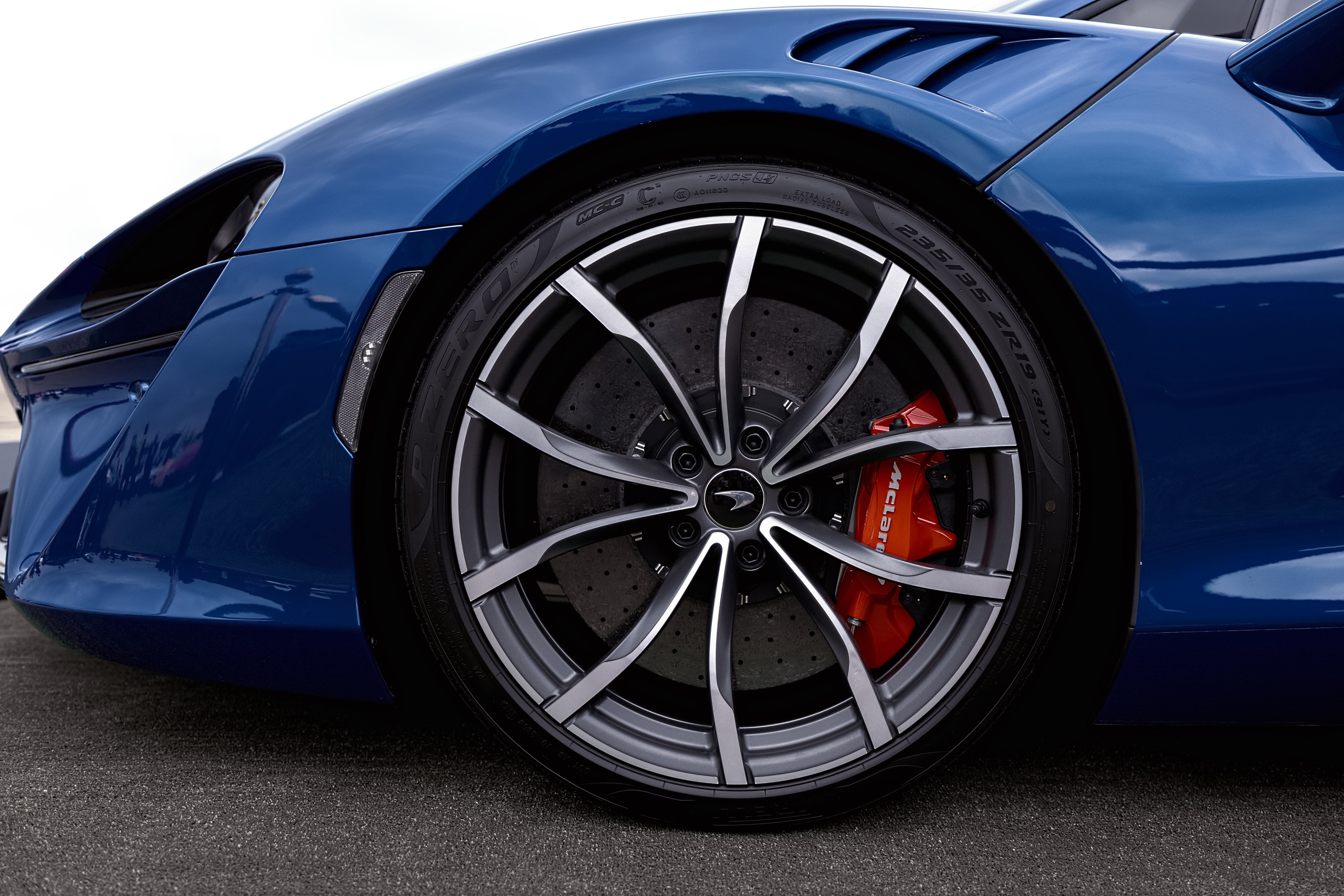 Автомобили