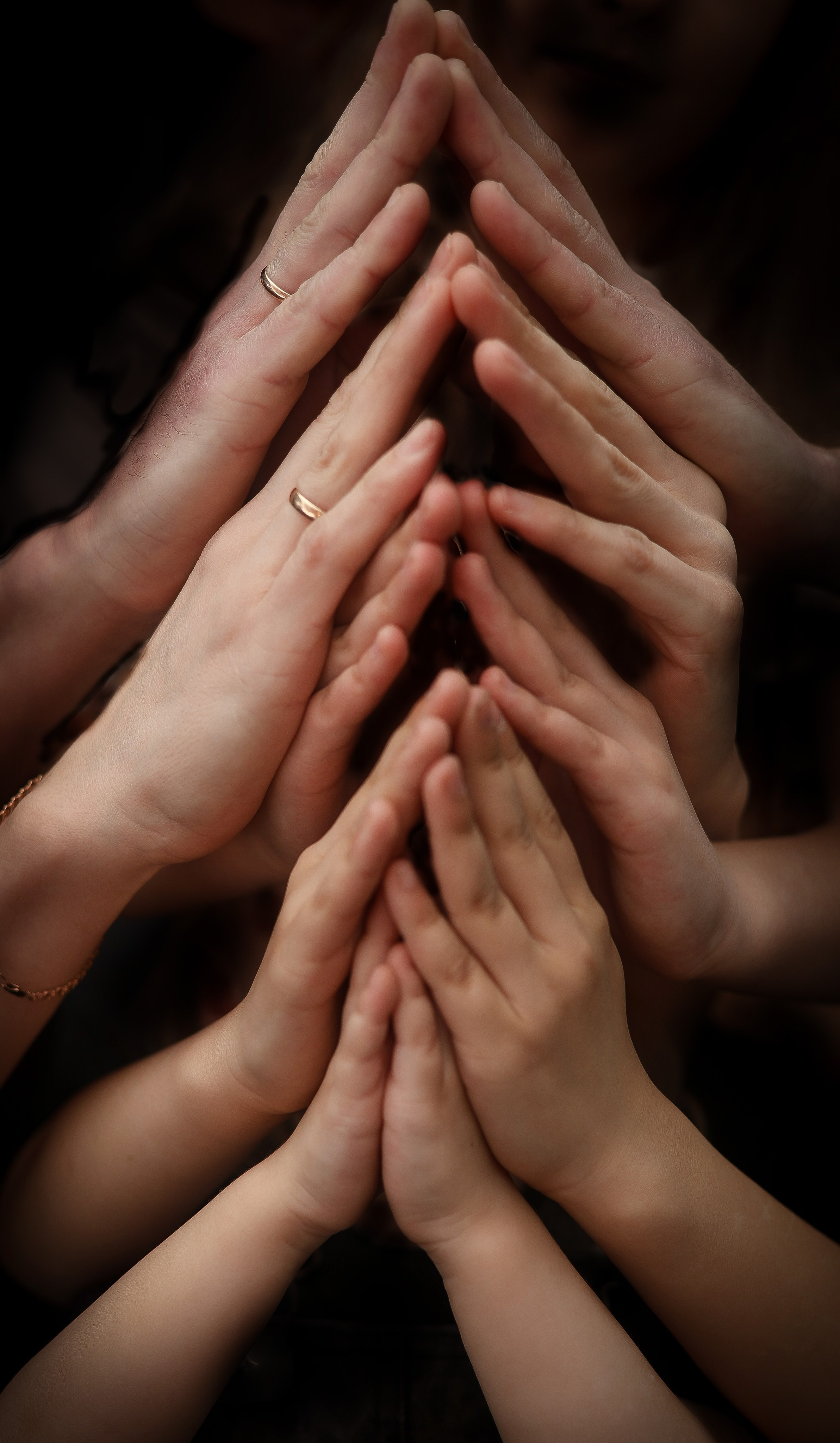 Семейные фотосессии студийные; новогодние, тематические, домашние и тд. Выпускные альбомы для школ и Детских садов в Барнауле /Выпускные/Свадебные/Детские/Семейные и др. виды съёмок /Фотограф Вера Валейко