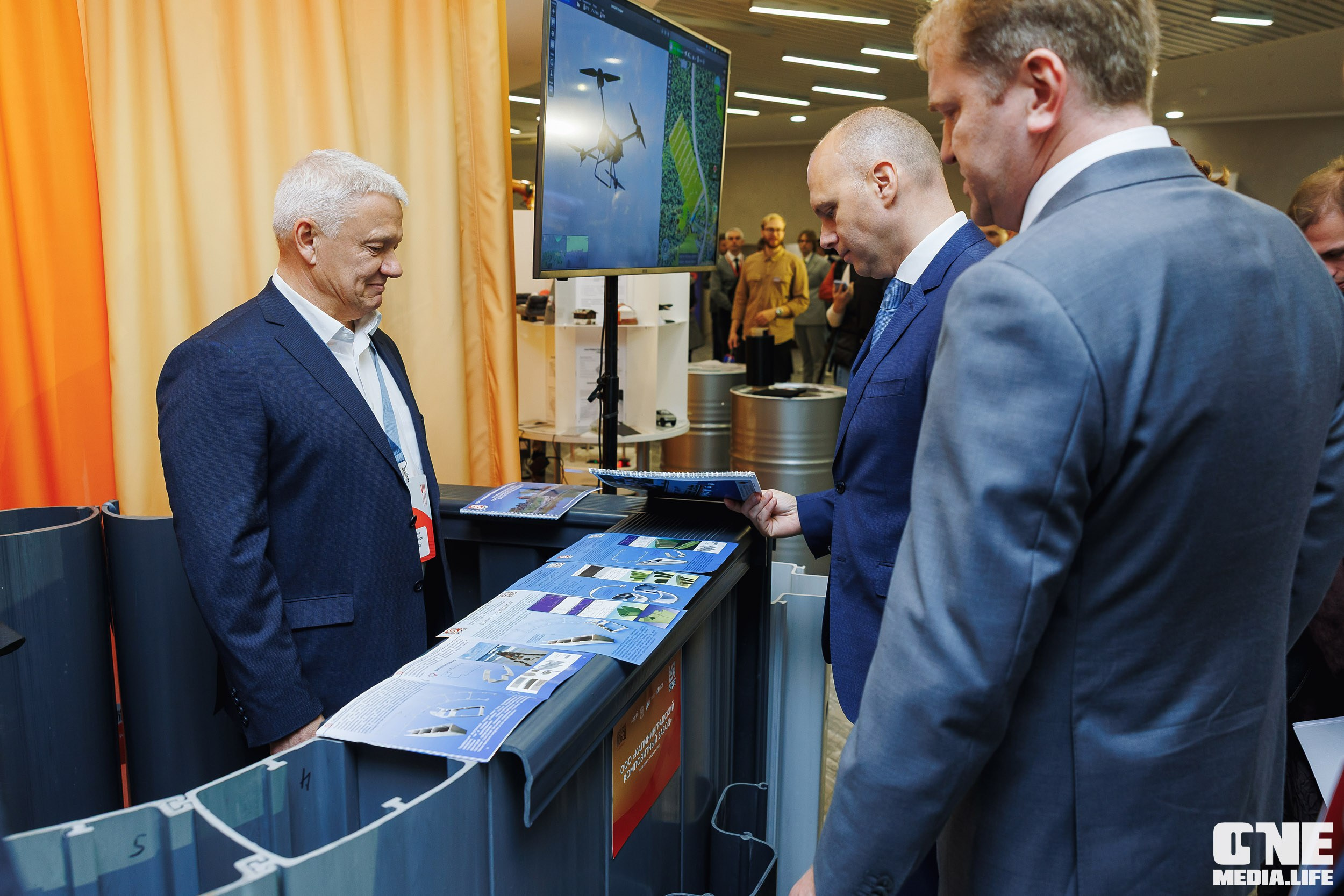 Фоторепортаж VII Международный форум «Вселенная бизнеса. Время Побед». One Media Life: фоторепортажи, фотоотчеты с мероприятий и заведений