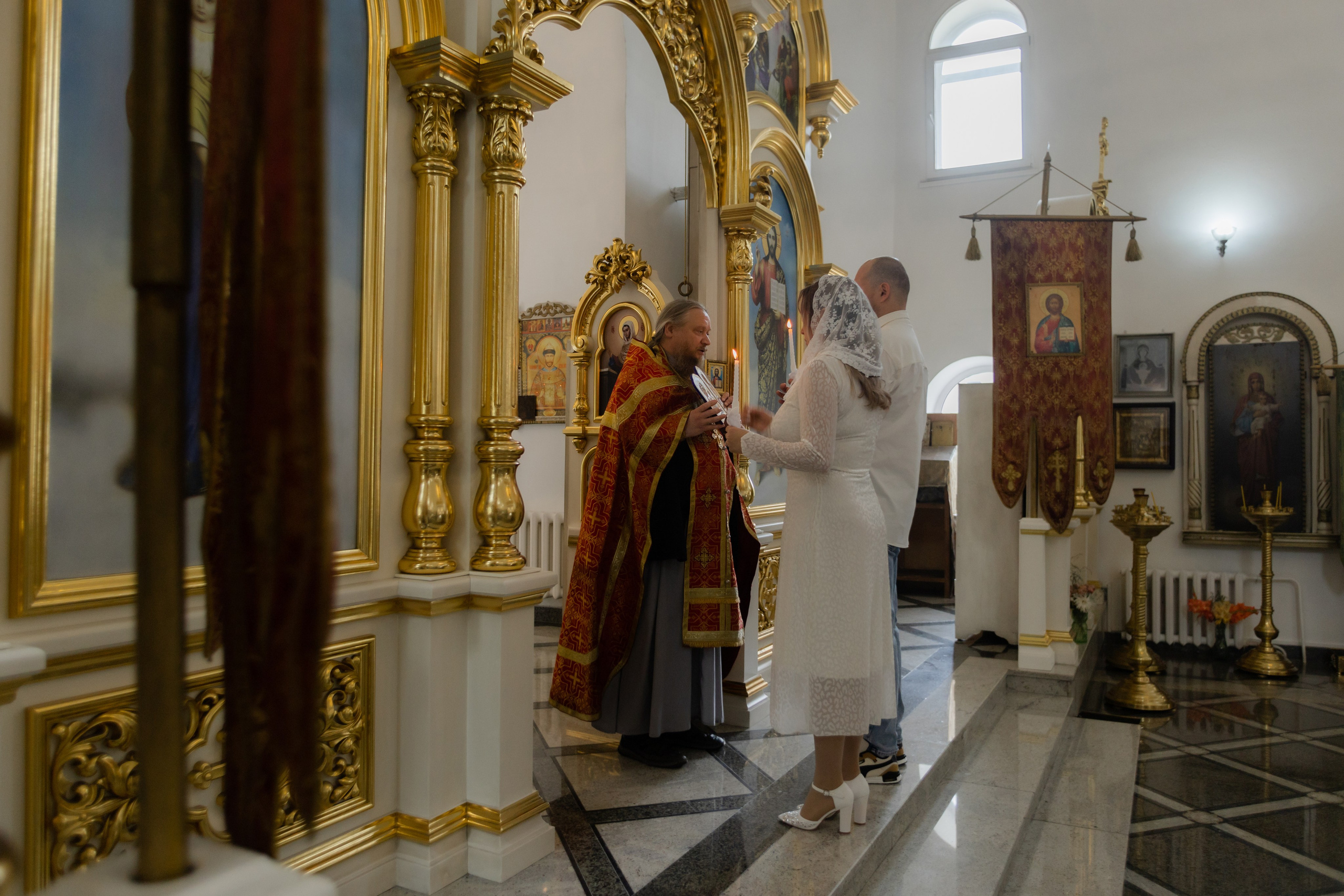 Венчание (Храм святителя Иннокентия). Свадебный и семейный фотограф в Перми Дергачева Кристина