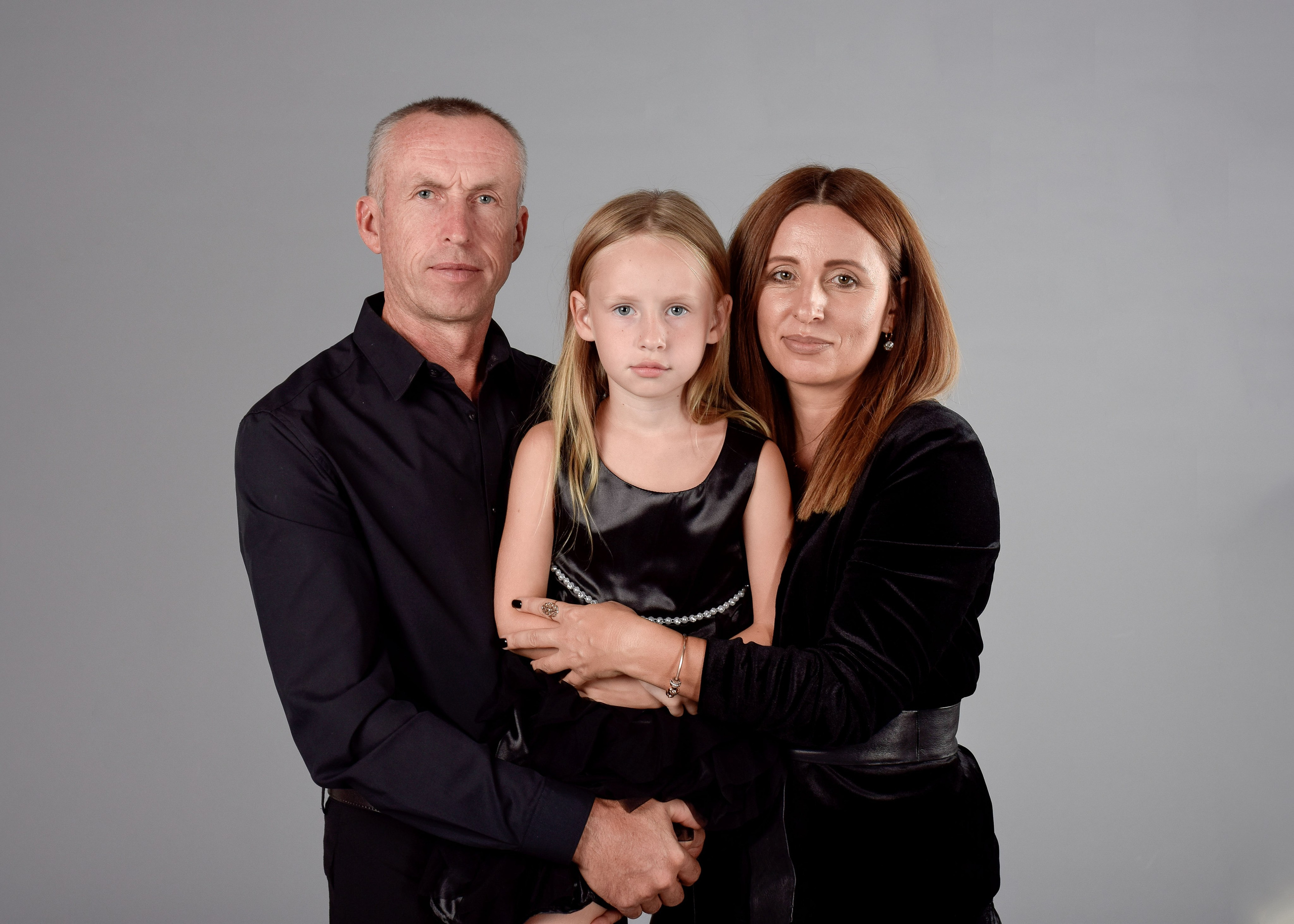 СЕМЕЙНЫЙ ПОРТРЕТ В СТУДИИ. Фотограф в Ялте Инна Найден. Детский и семейный фотограф