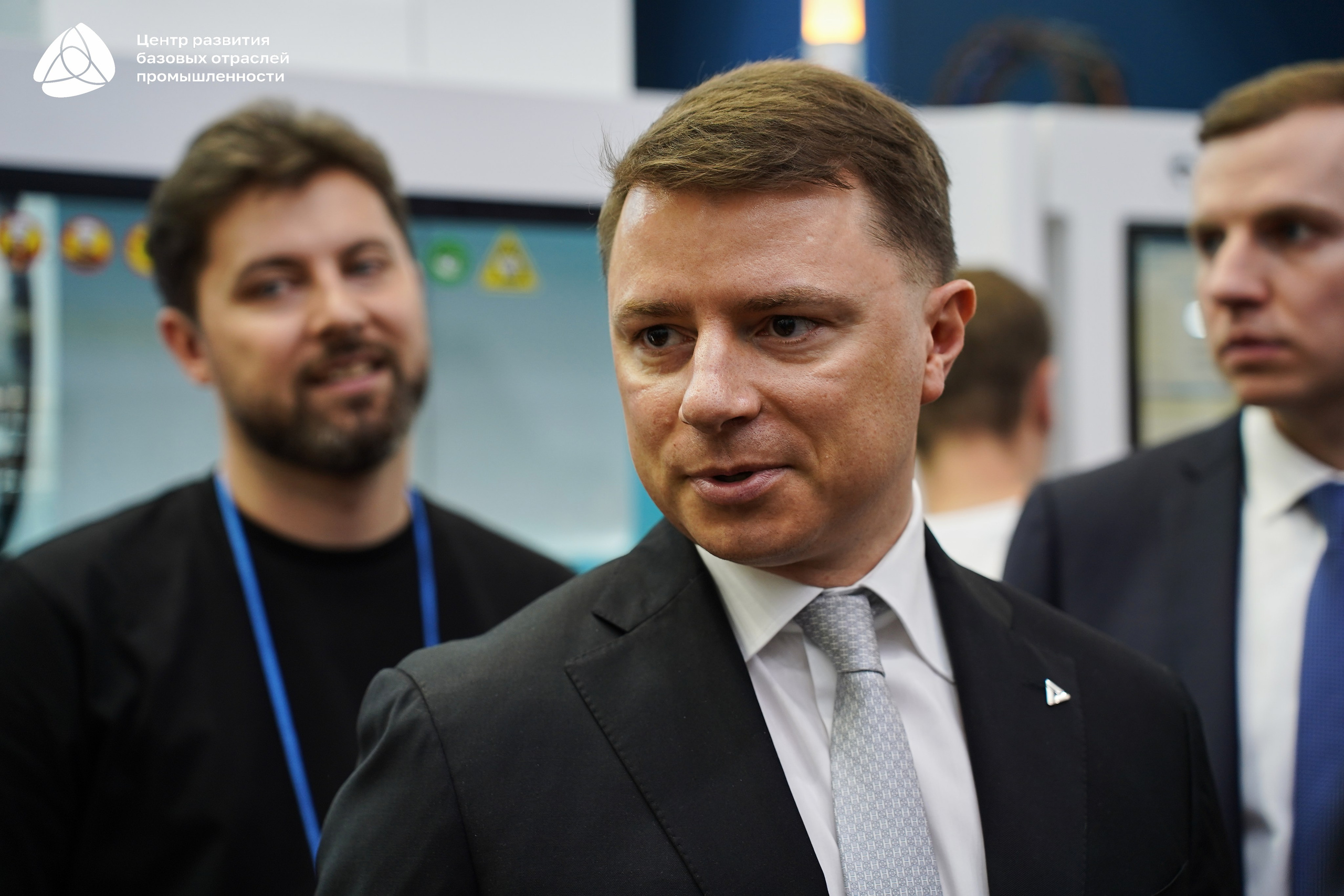 ЭКСПОЦЕНТР Алиханов. Фотограф