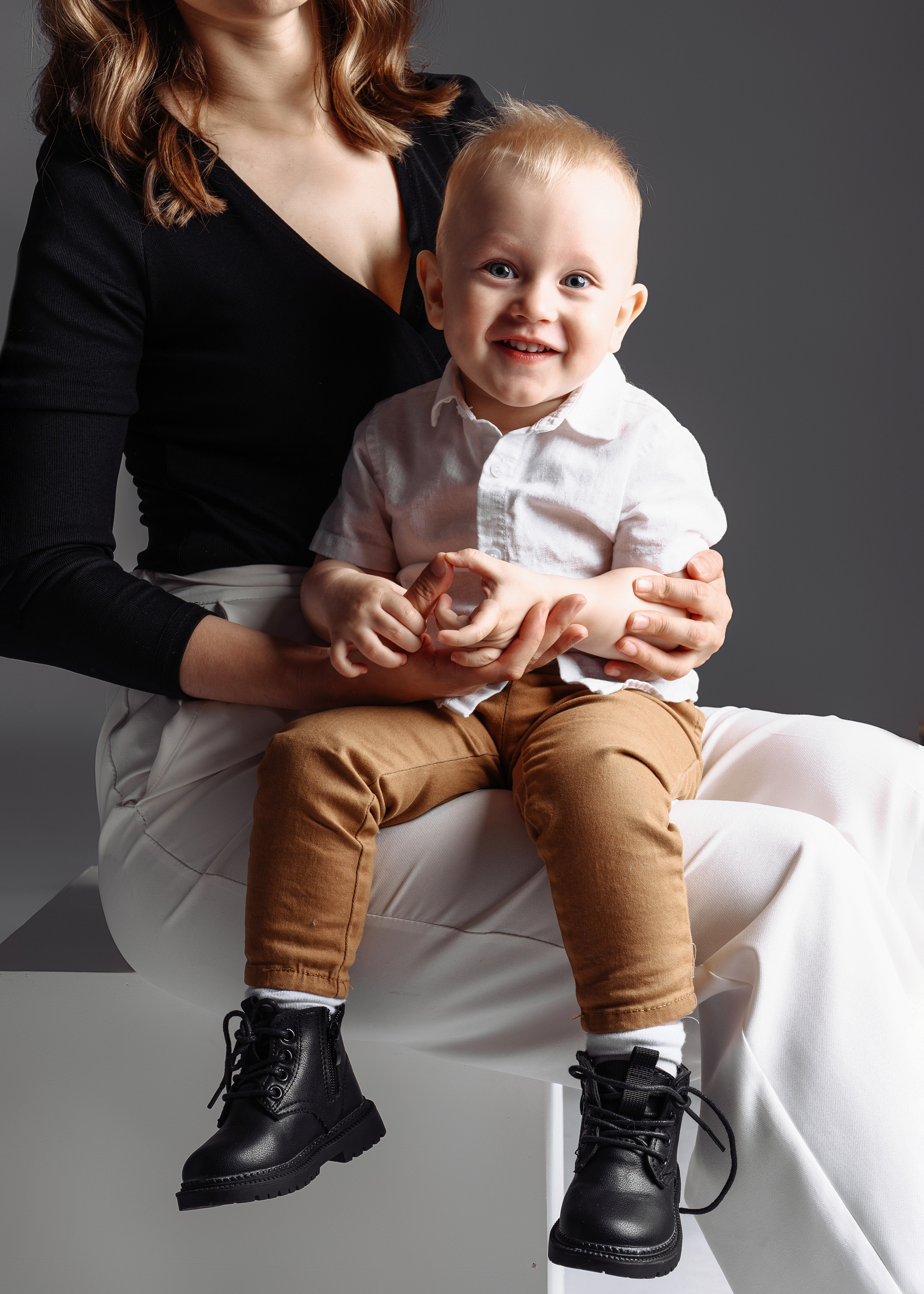 Мама и малыш. Фотограф новорождённых и беременных в г. Ноябрьск