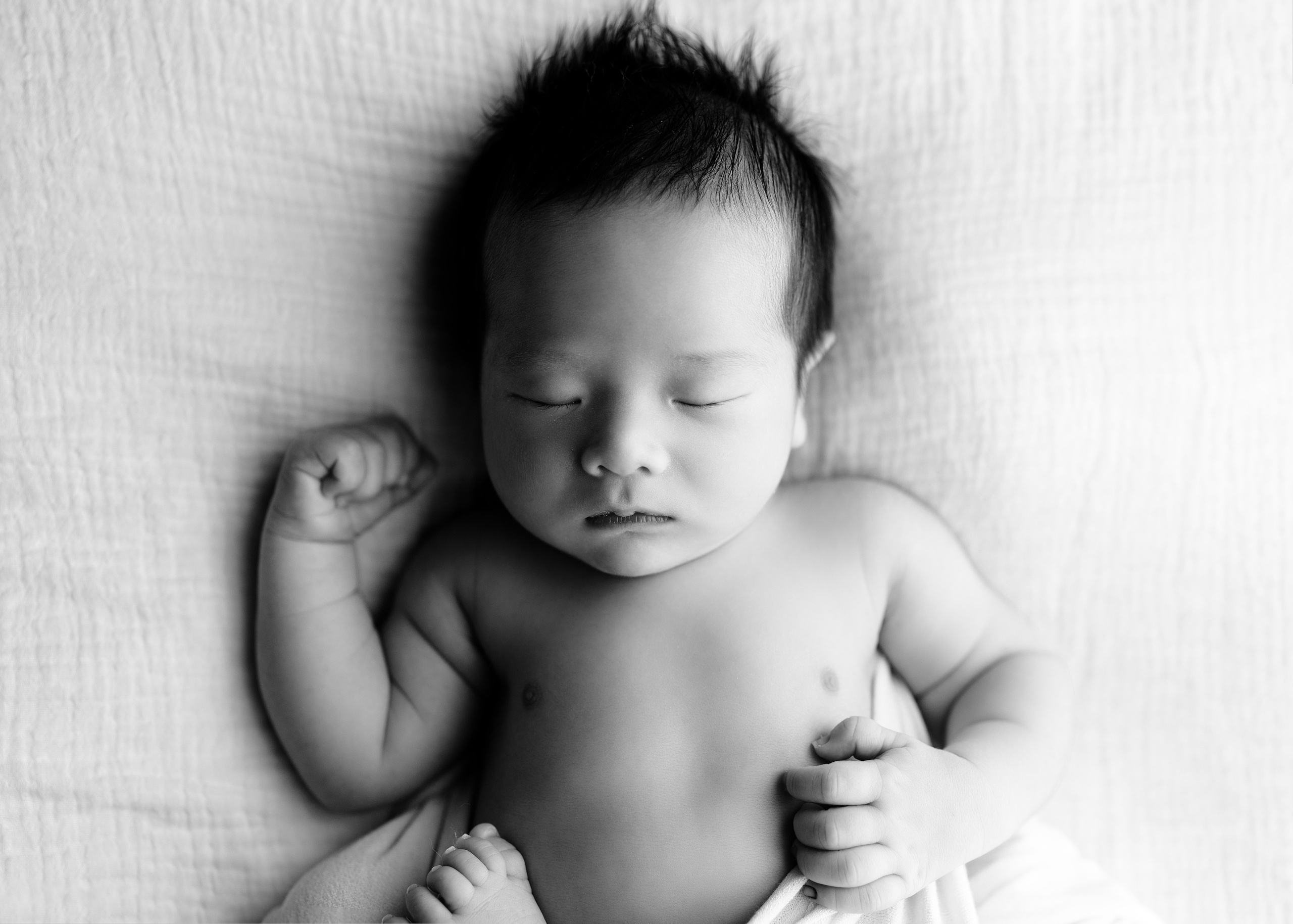 НОВОРОЖДЕННЫЕ. Фотограф новорождённых и беременных в г. Ноябрьск