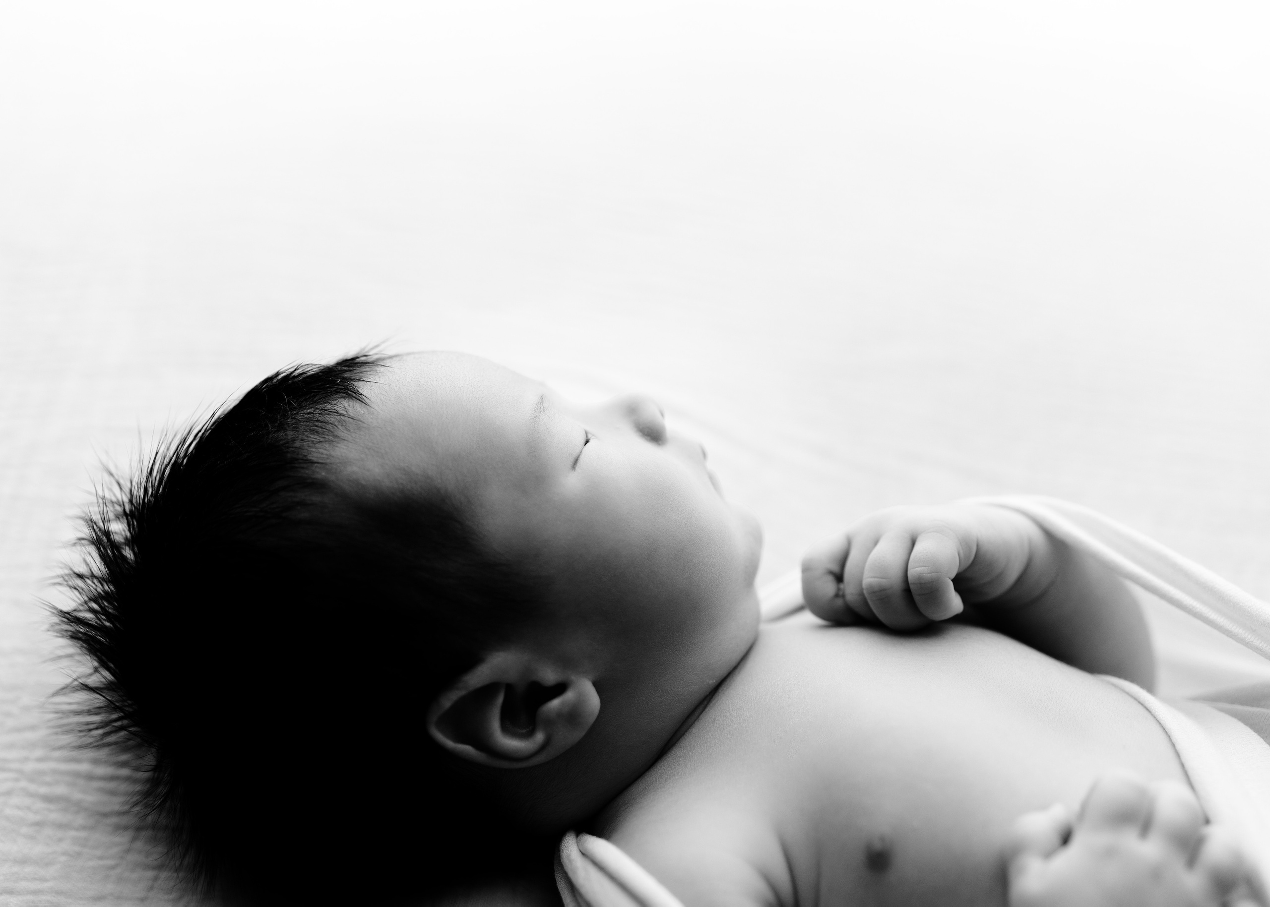 НОВОРОЖДЕННЫЕ. Фотограф новорождённых и беременных в г. Ноябрьск