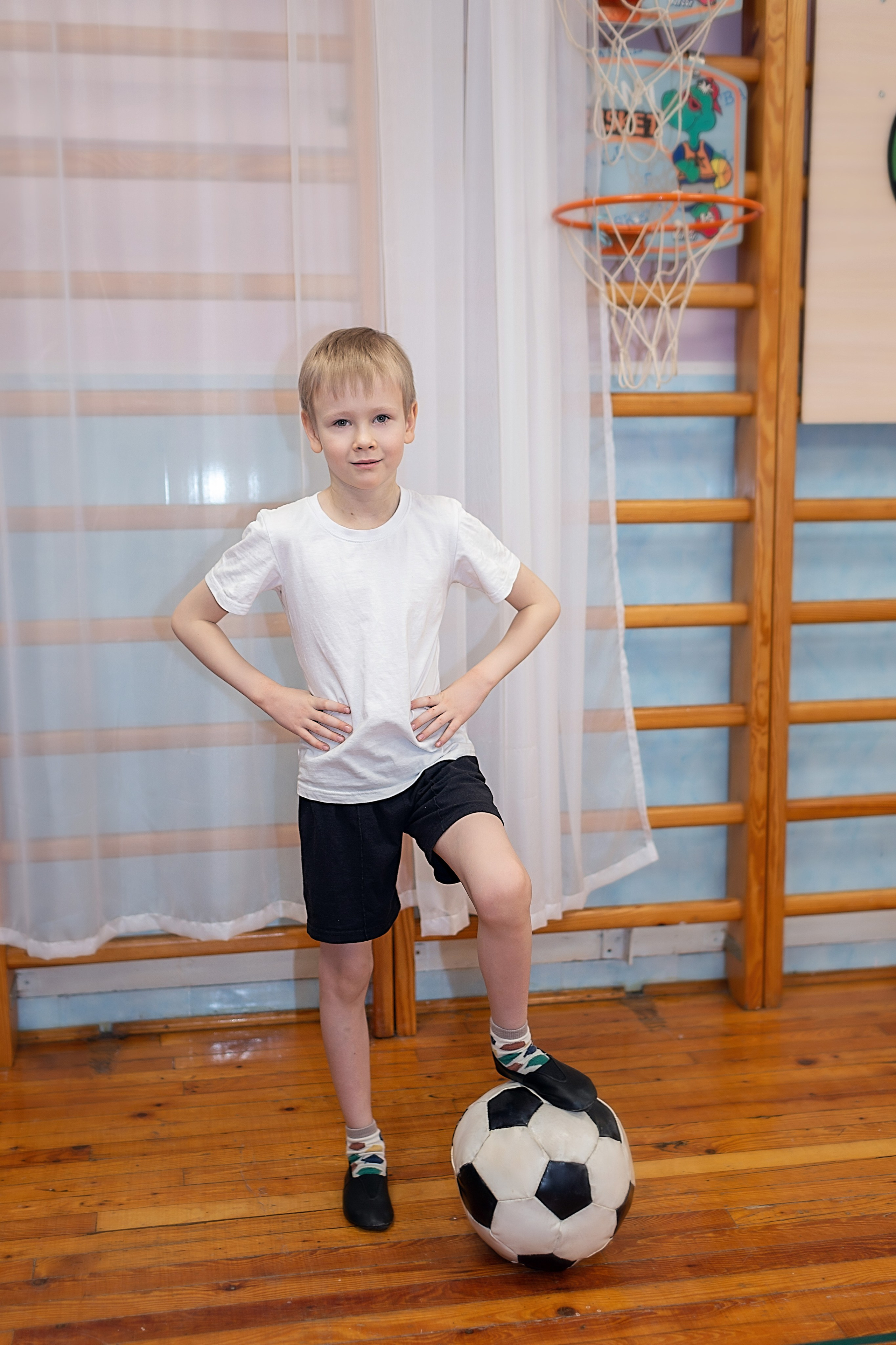 Выпускной фотоальбом 2025. Семейный фотограф в Санкт-Петербурге