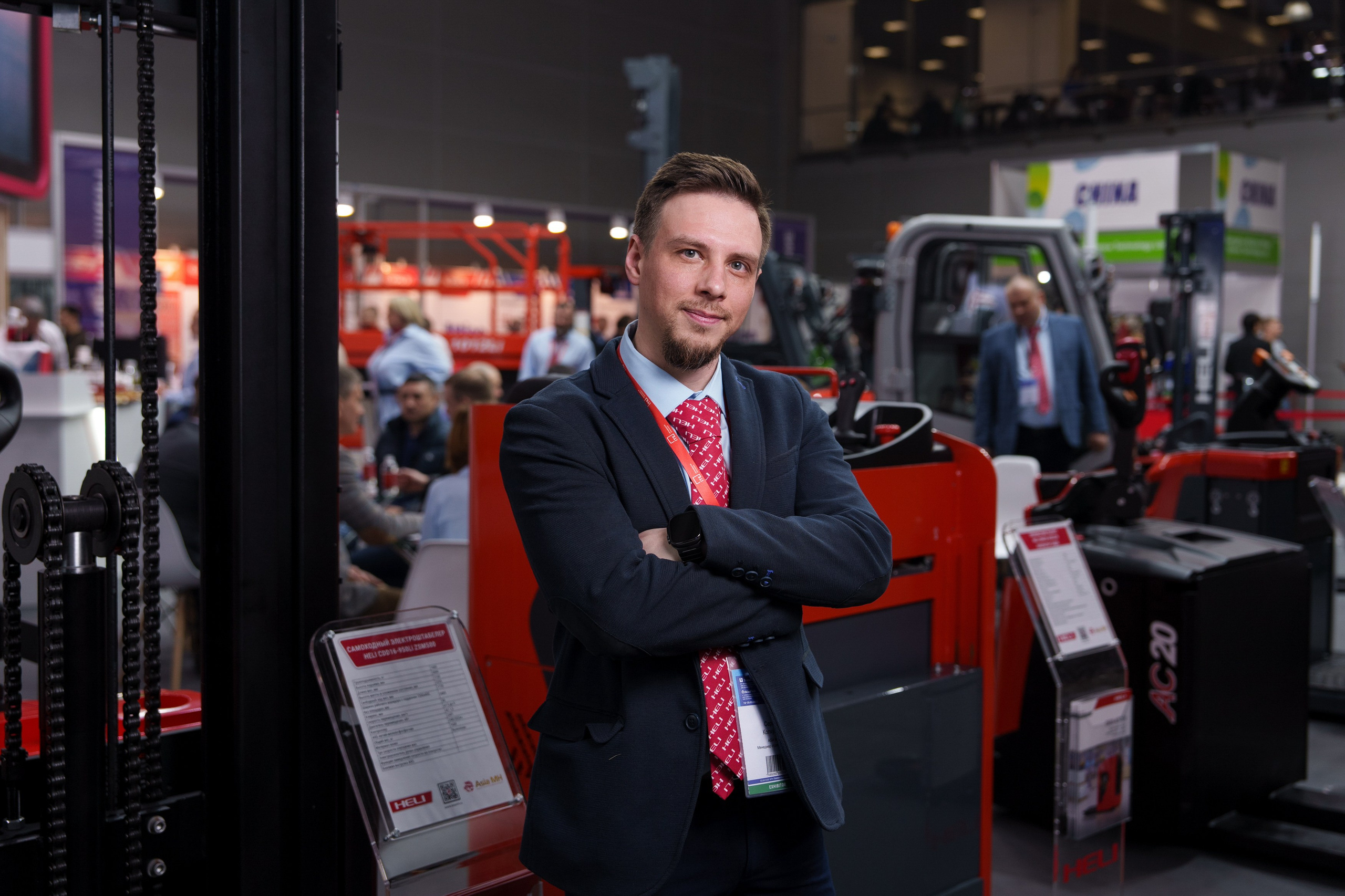 HELI. Стенд в Крокус Экспо. Фотограф Саша Блюз