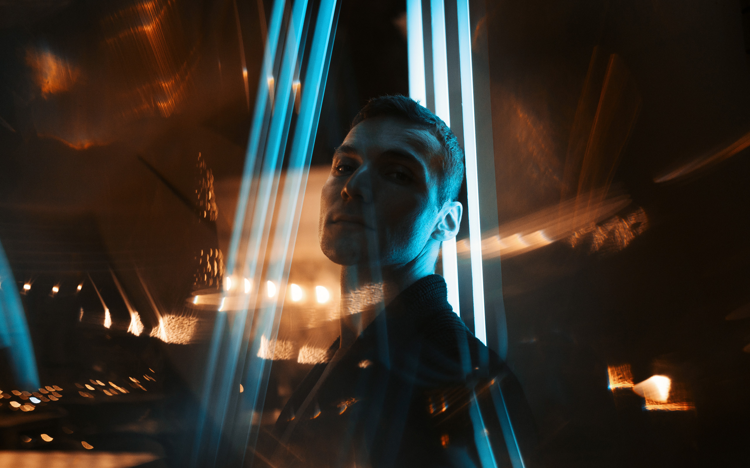 Бегущий по лезвию. Жанровый мужской портрет. Фотограф Севастополь Крым | Шестаков Илья