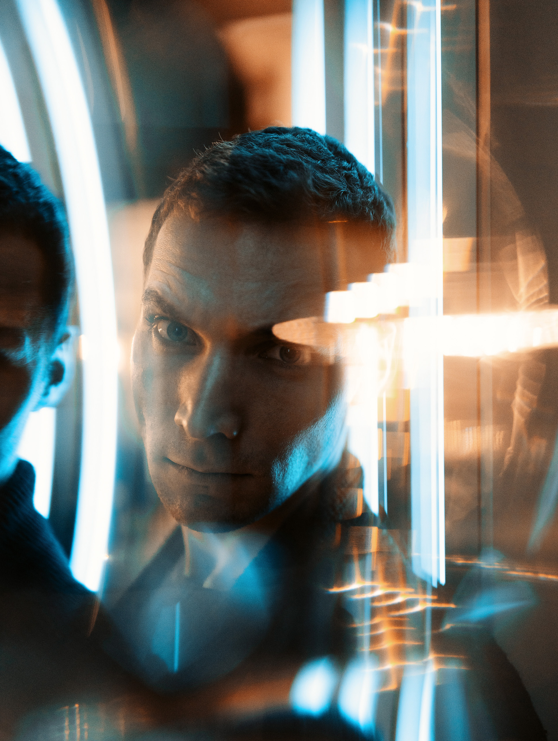 Бегущий по лезвию. Жанровый мужской портрет. Фотограф Севастополь Крым | Шестаков Илья