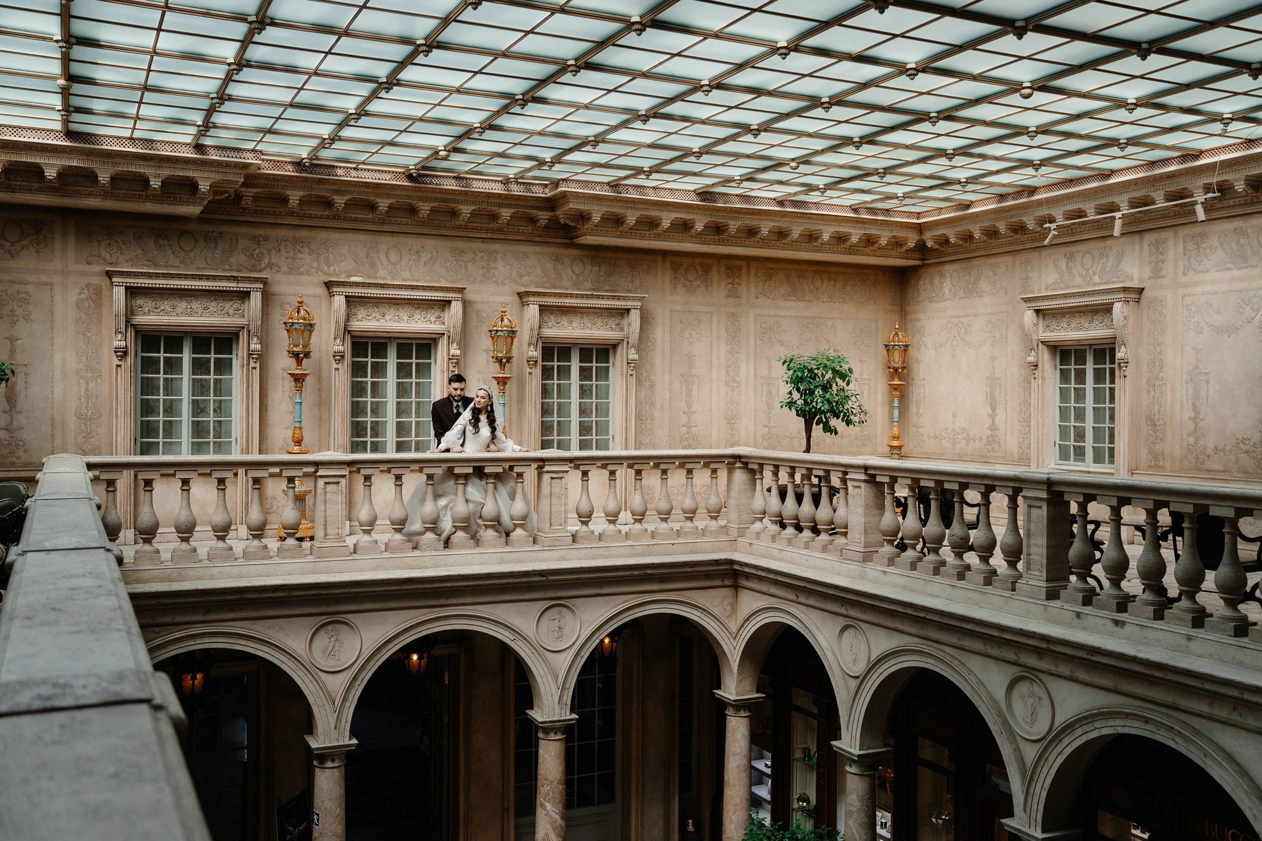 Свадебная фотосессия в ресторане Турандот. Свадебный и семейный фотограф в Москве Светлана Зоткина