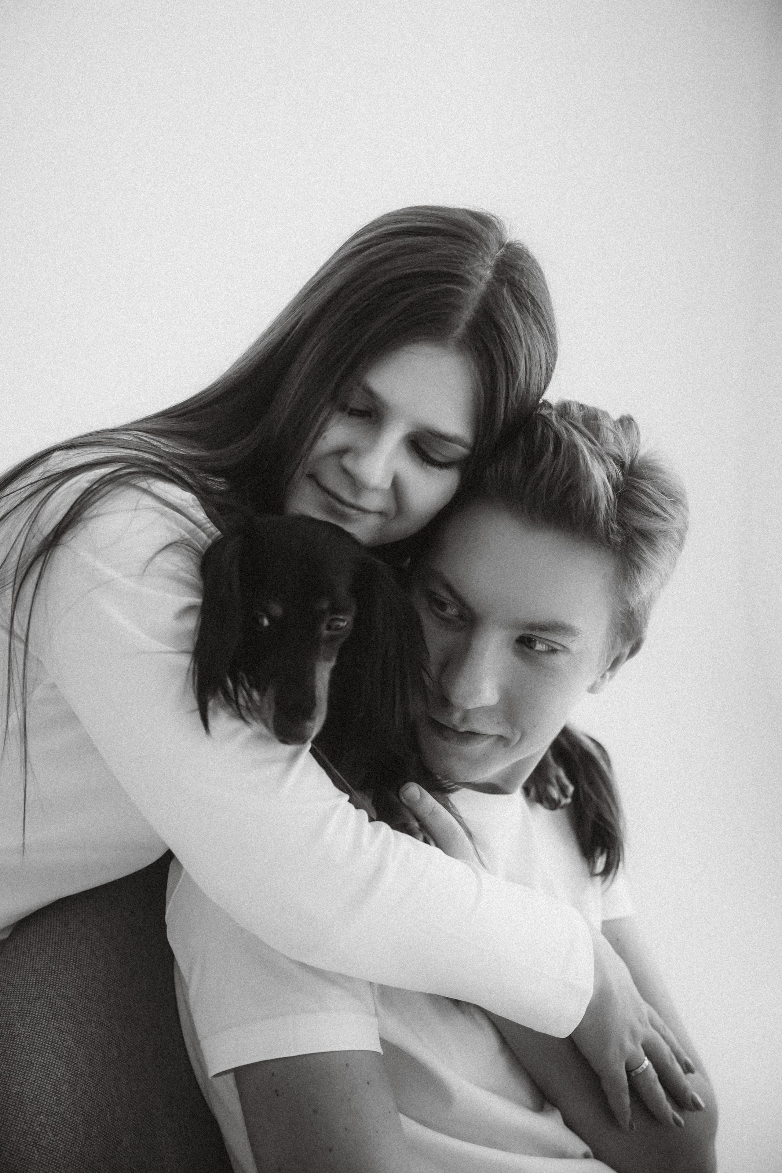 Натали, Свят и Эни