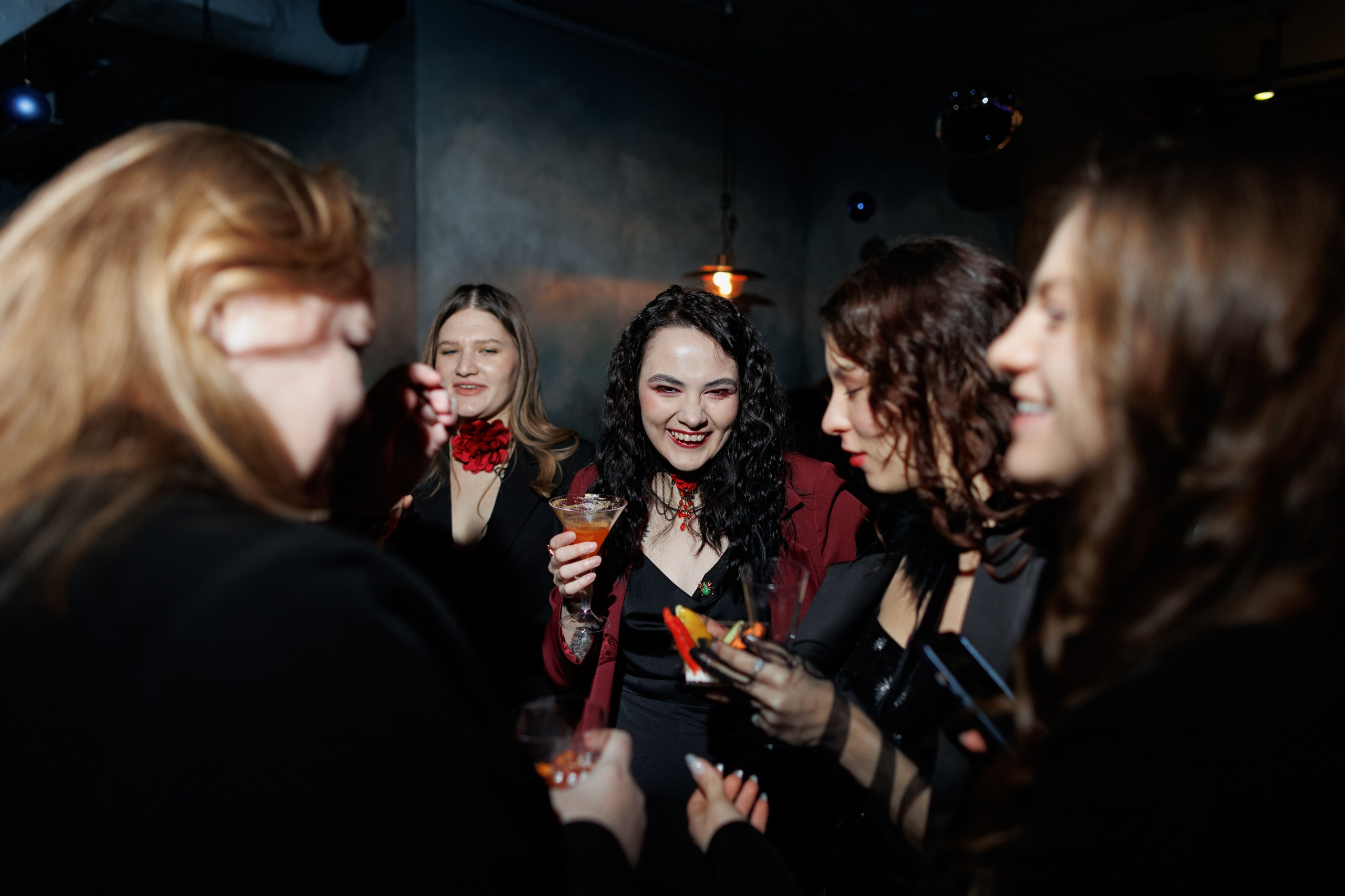 New Year Подружки 23/2024. Свадебный, портретный и репортажный фотограф Дмитрий Карпов