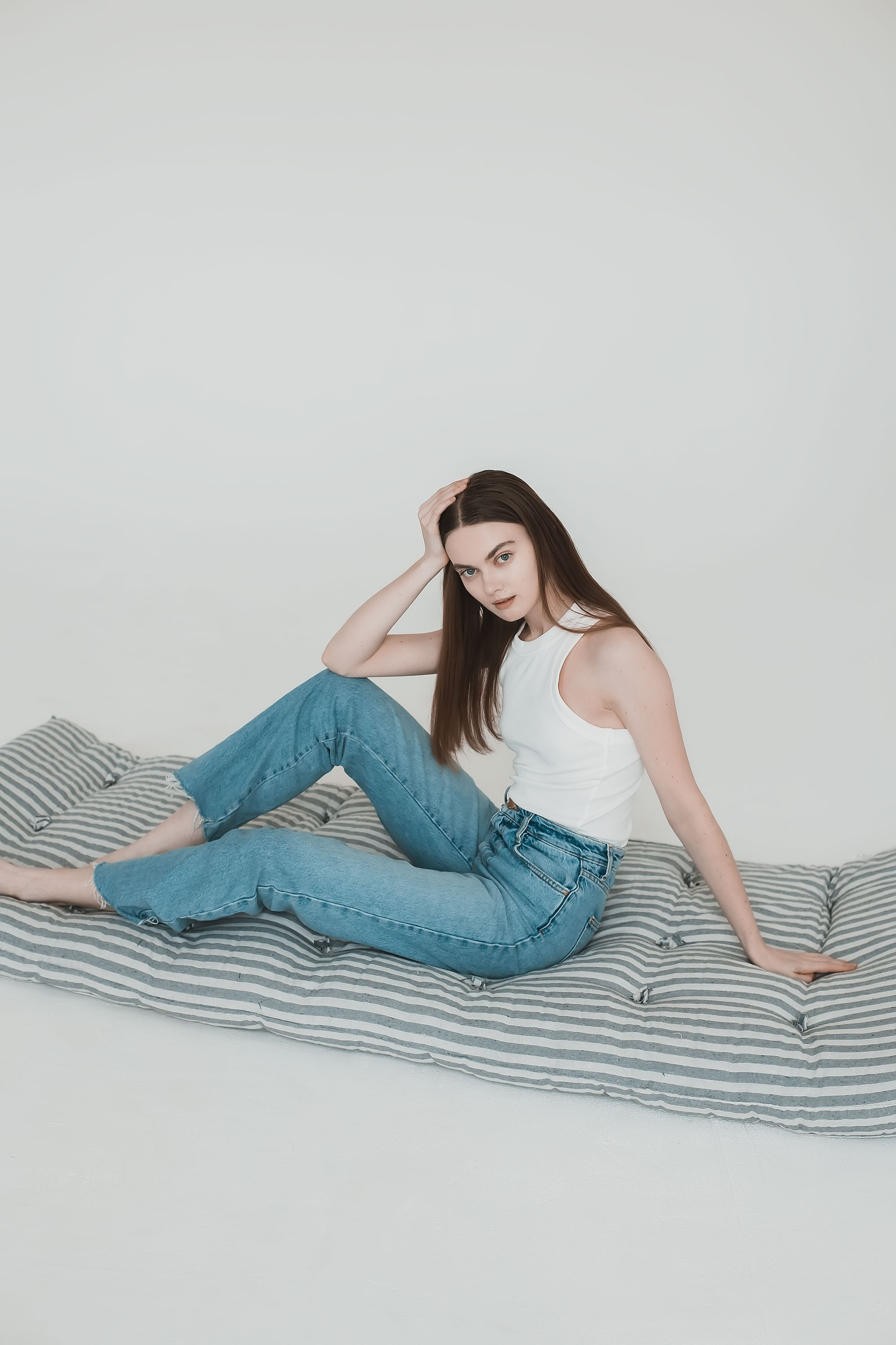 Минималистическая съёмка на матрасе. Семейный, индивидуальный фотограф в Москве Ангели Марина