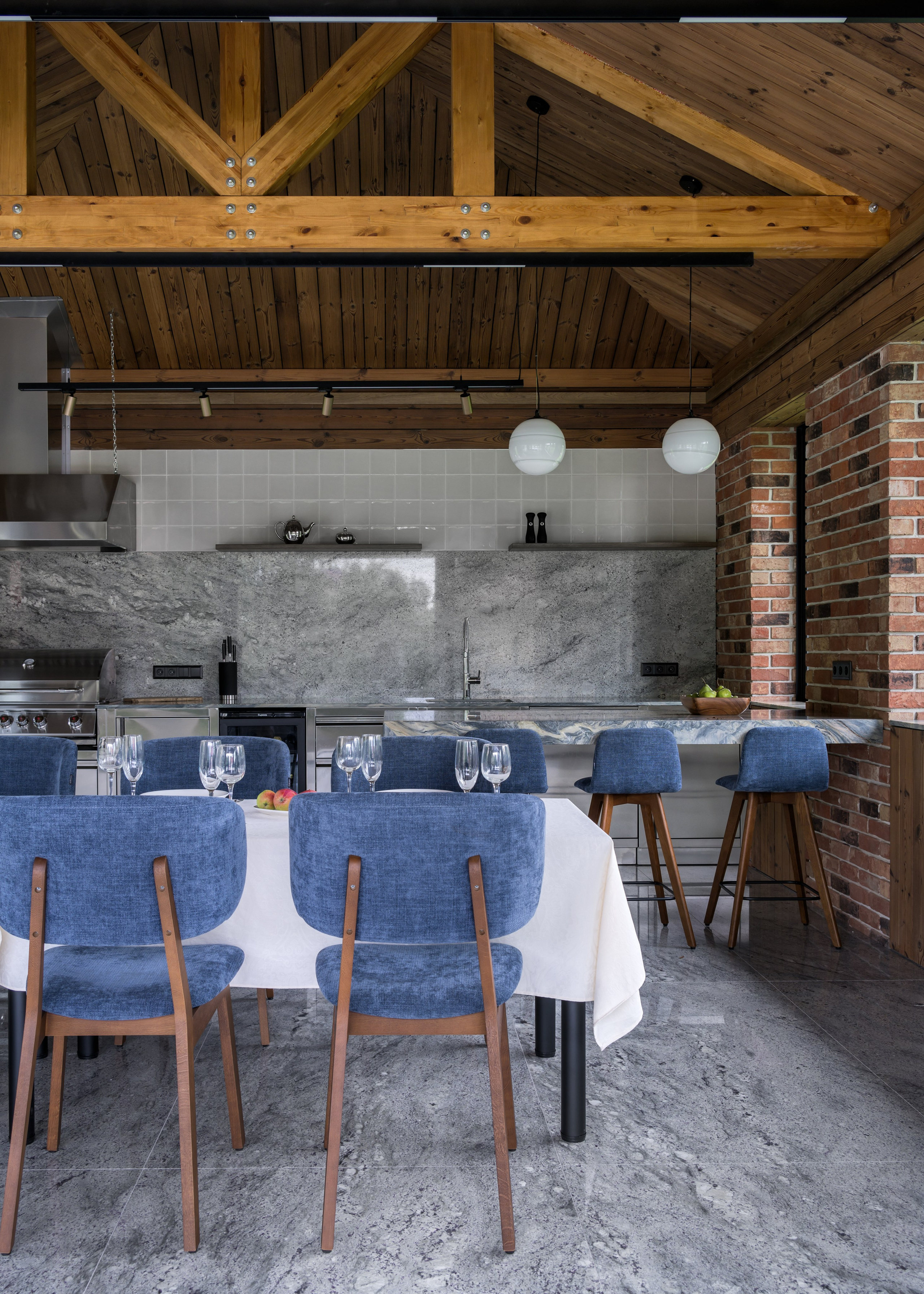 Уличная гриль-беседка. Интерьерный фотограф Мария Дмитриева. Санкт-Петербург